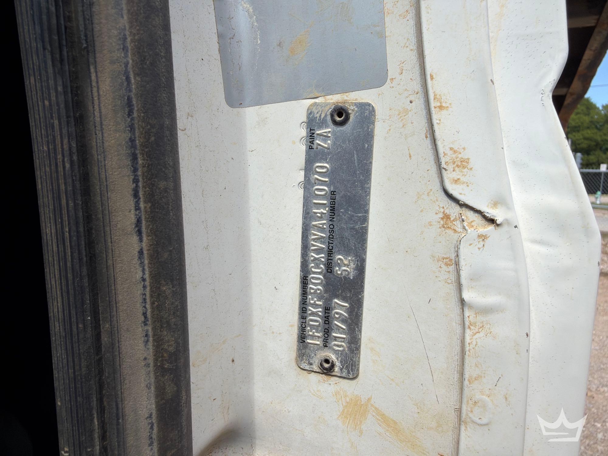1997 Ford F800