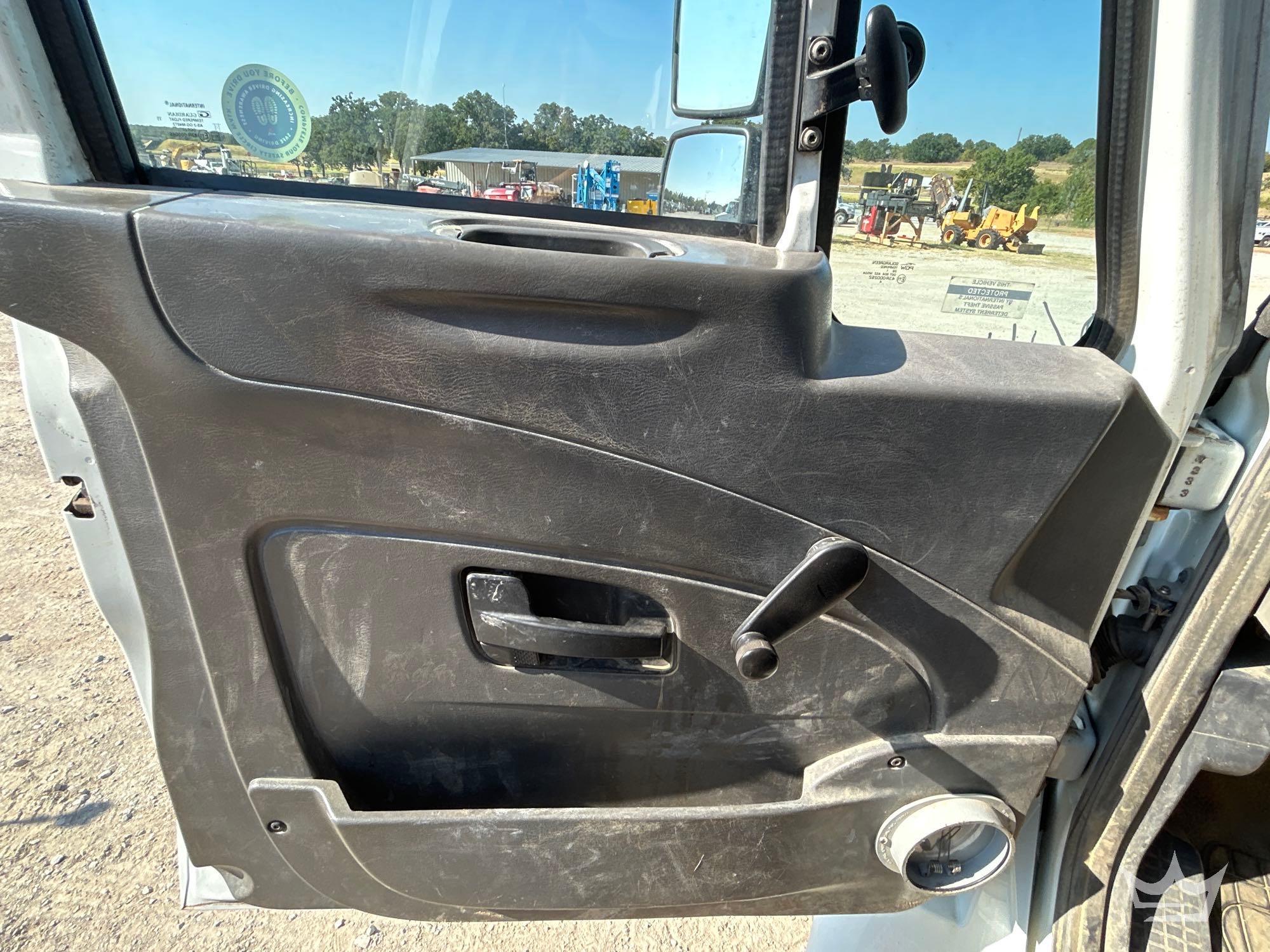 2012 International Durastar 4300