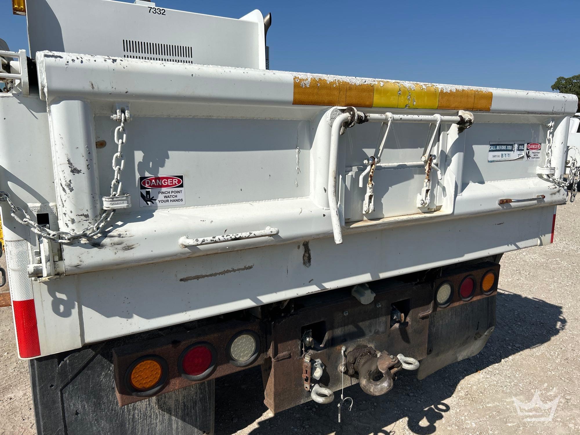 2011 International Durastar 4300