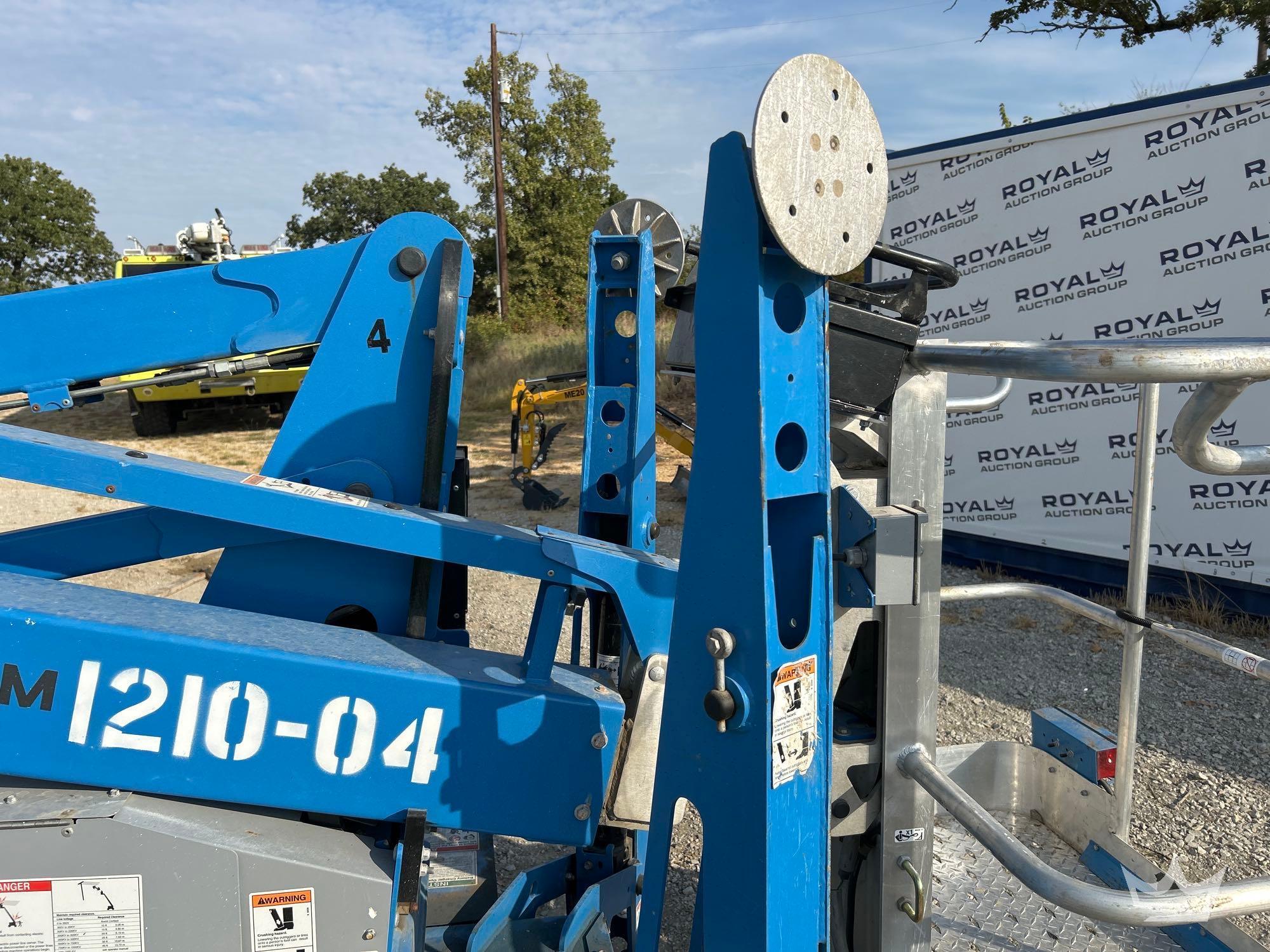 2023 Genie TZ34