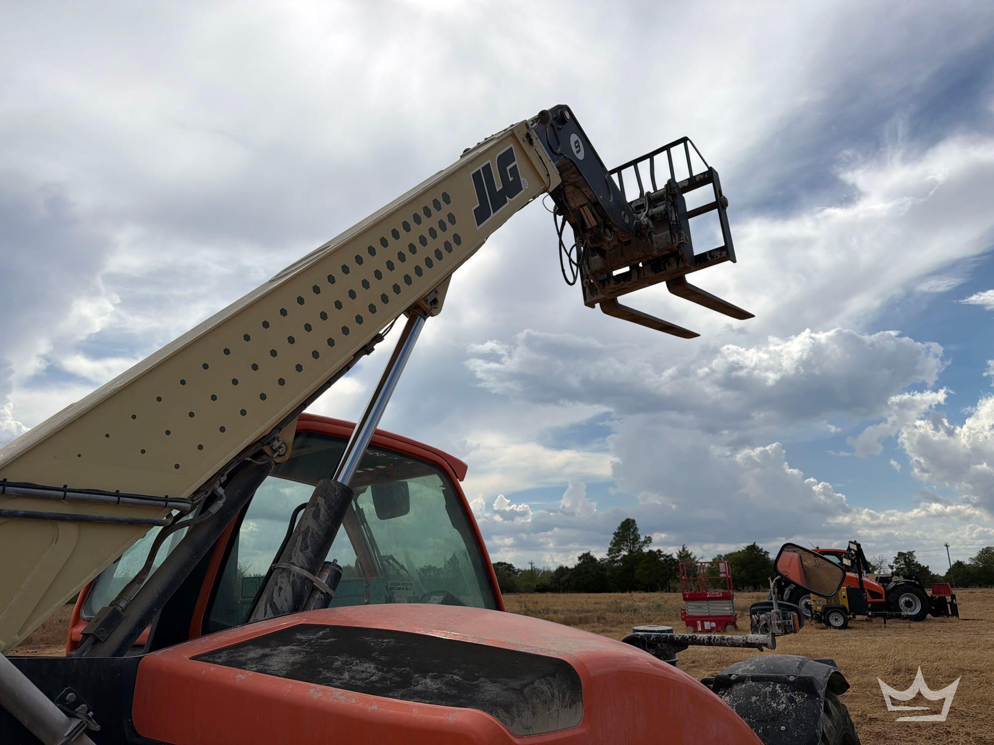 2024 JLG 925