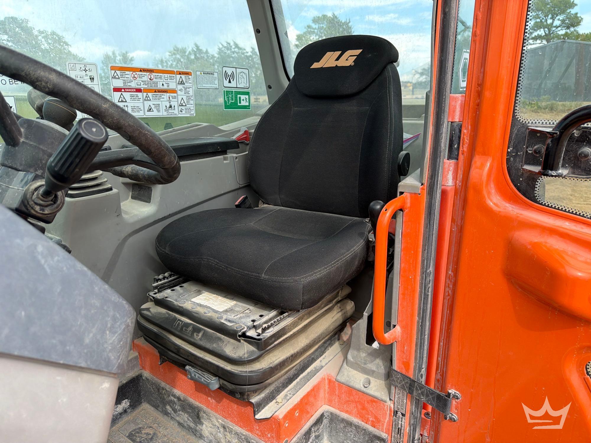 2024 JLG 925