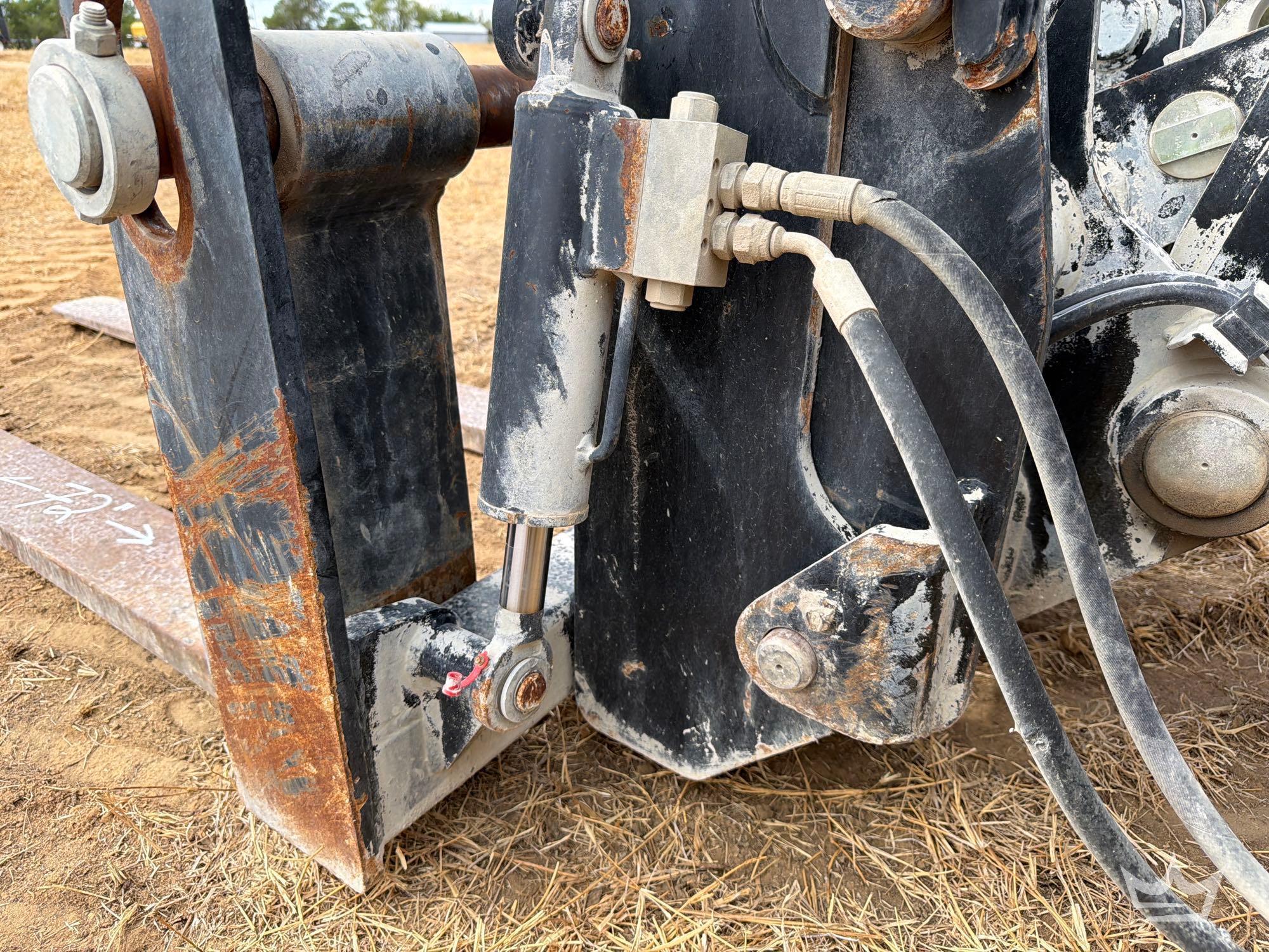 2024 JLG 925