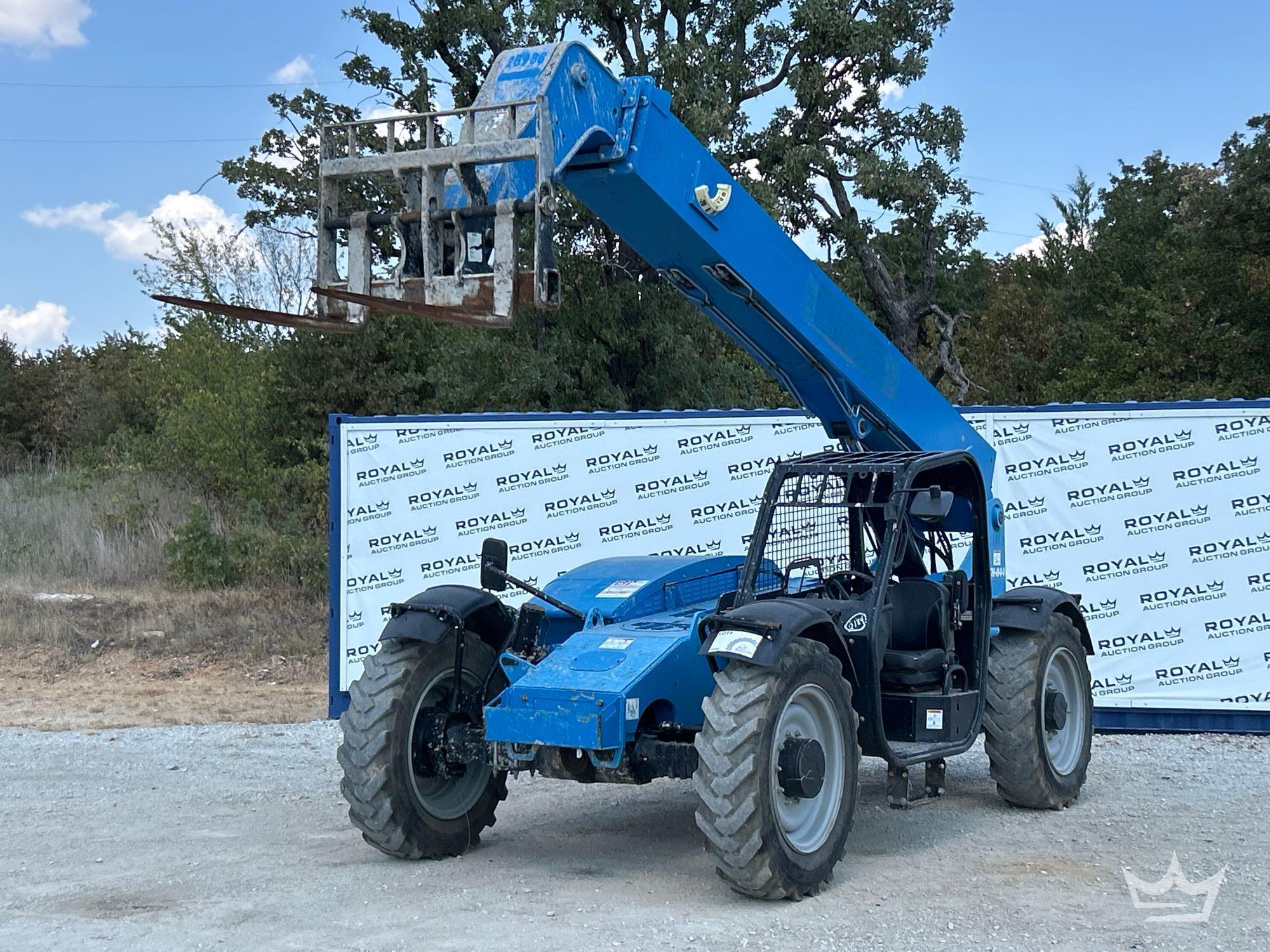 2019 Genie GTH-844