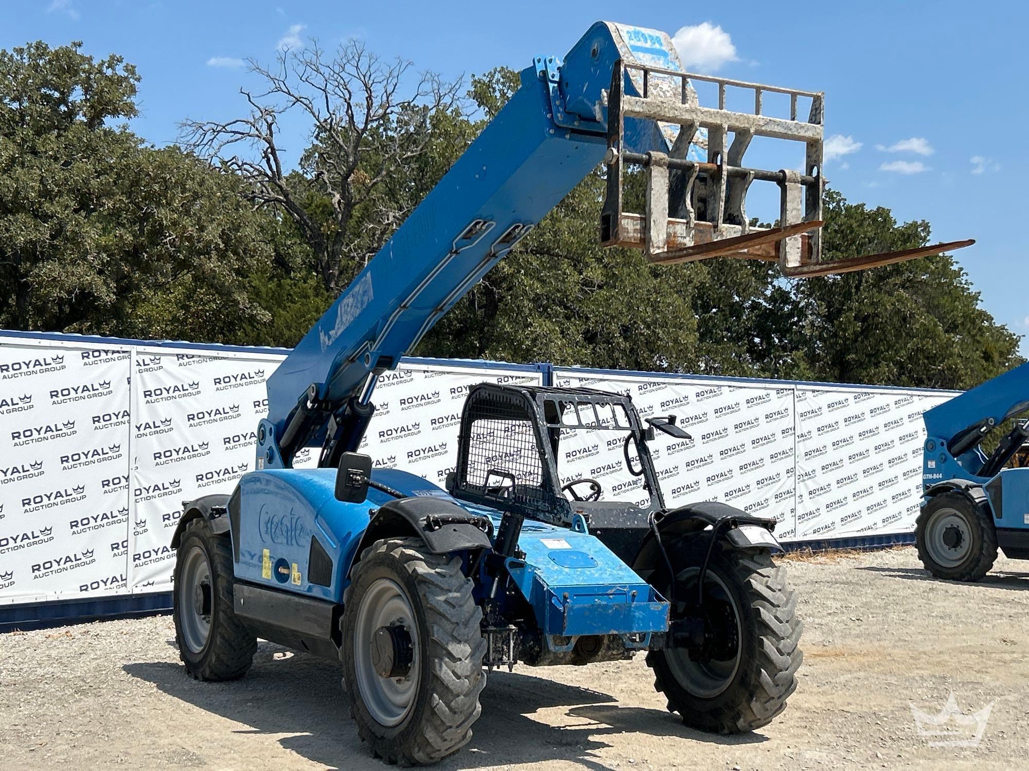 2019 Genie GTH-844
