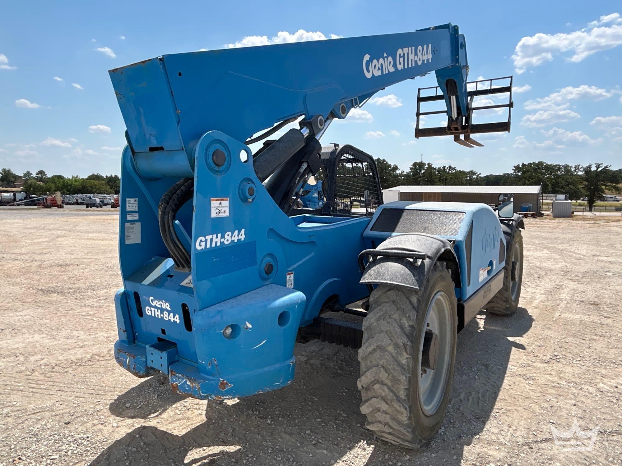2018 Genie GTH-844