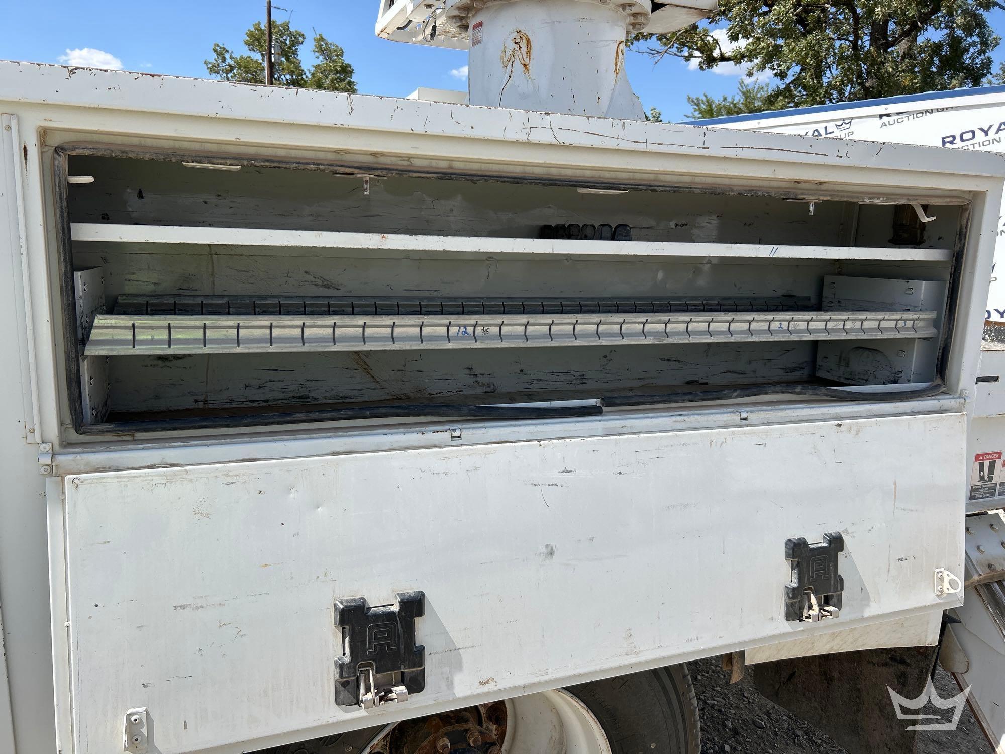 2019 Freightliner M2 106