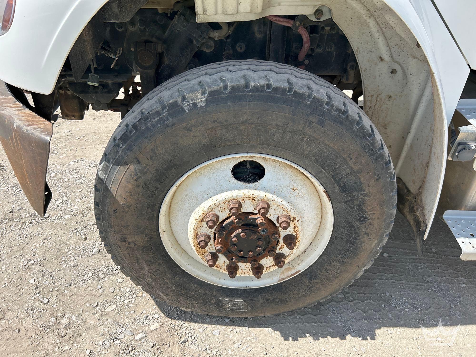 2019 Freightliner M2 106