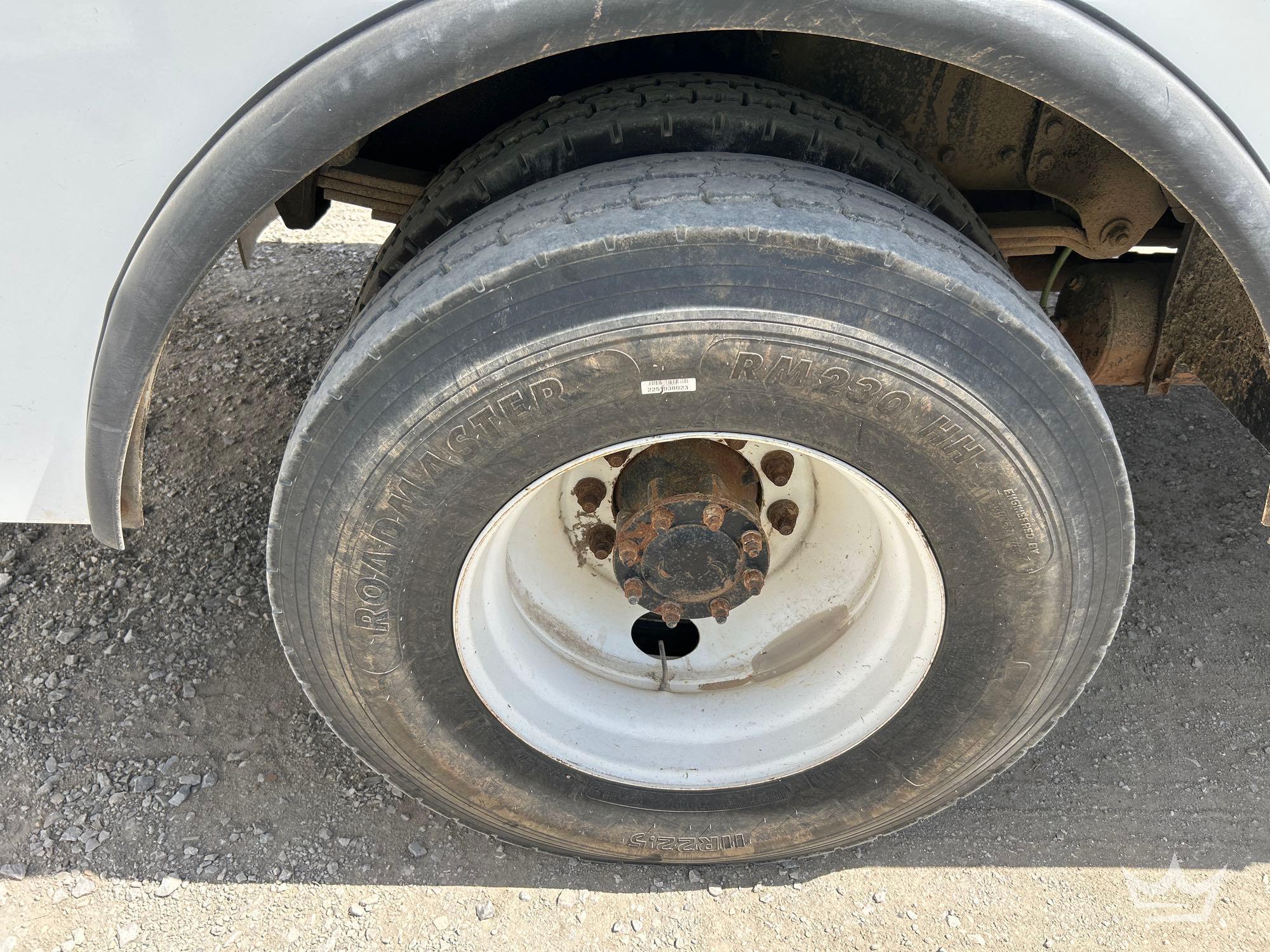 2019 Freightliner M2 106