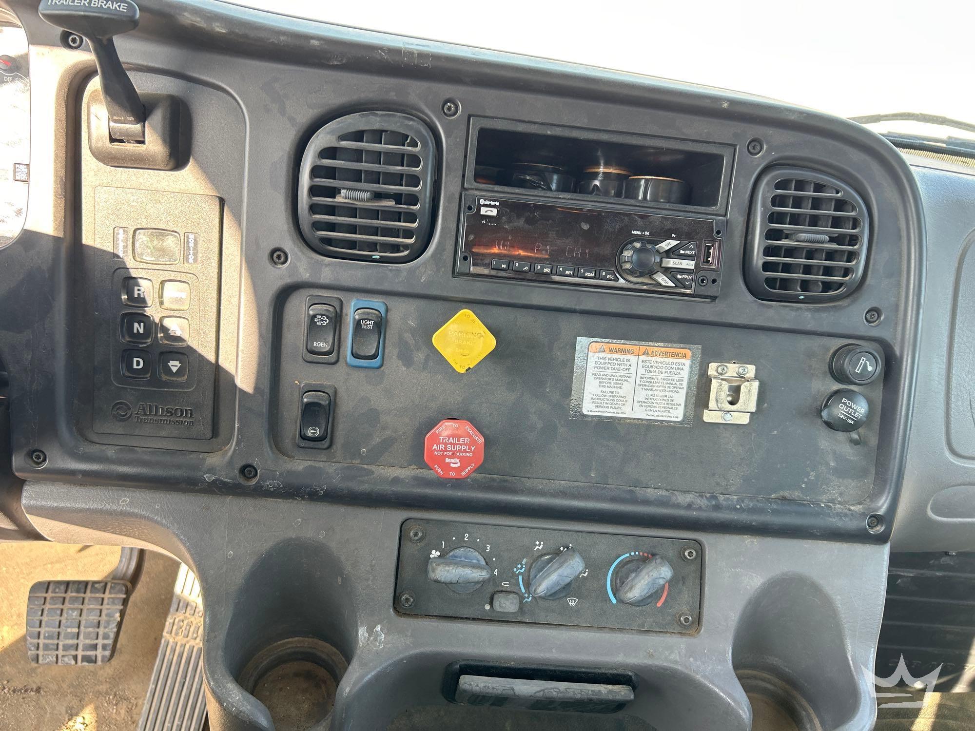2018 Freightliner M2 106