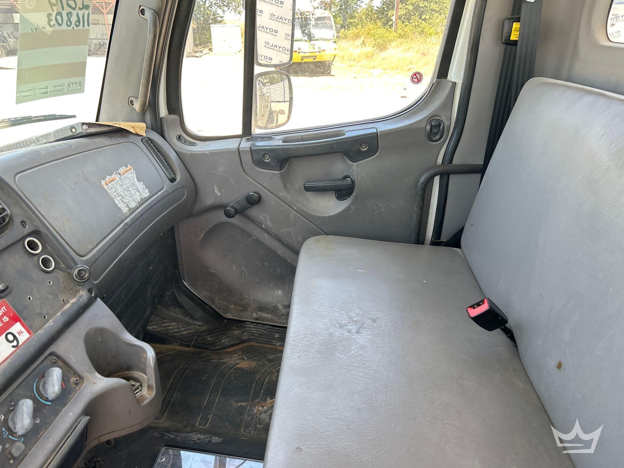 2019 Freightliner M2 106