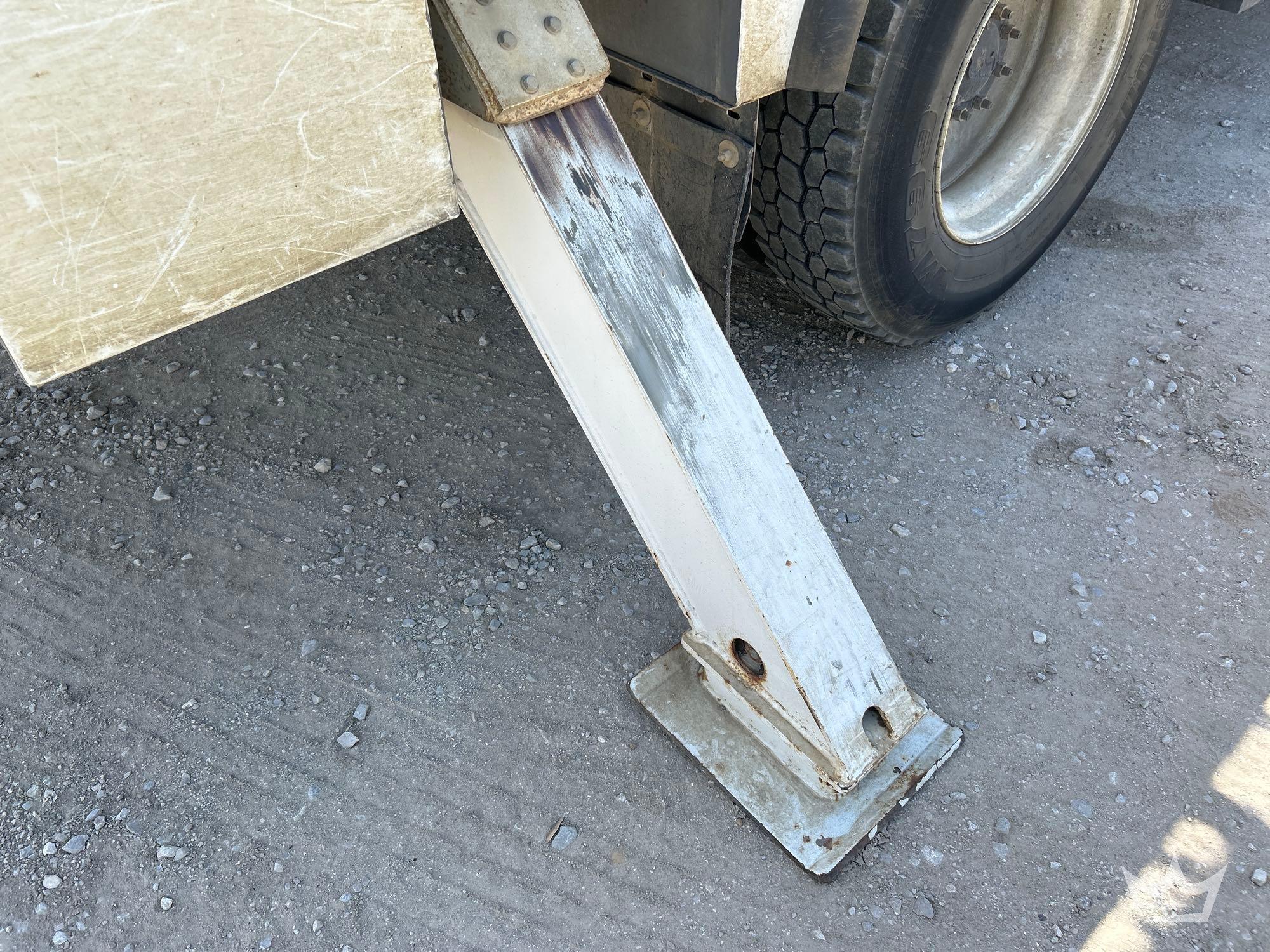 2019 Freightliner M2 106