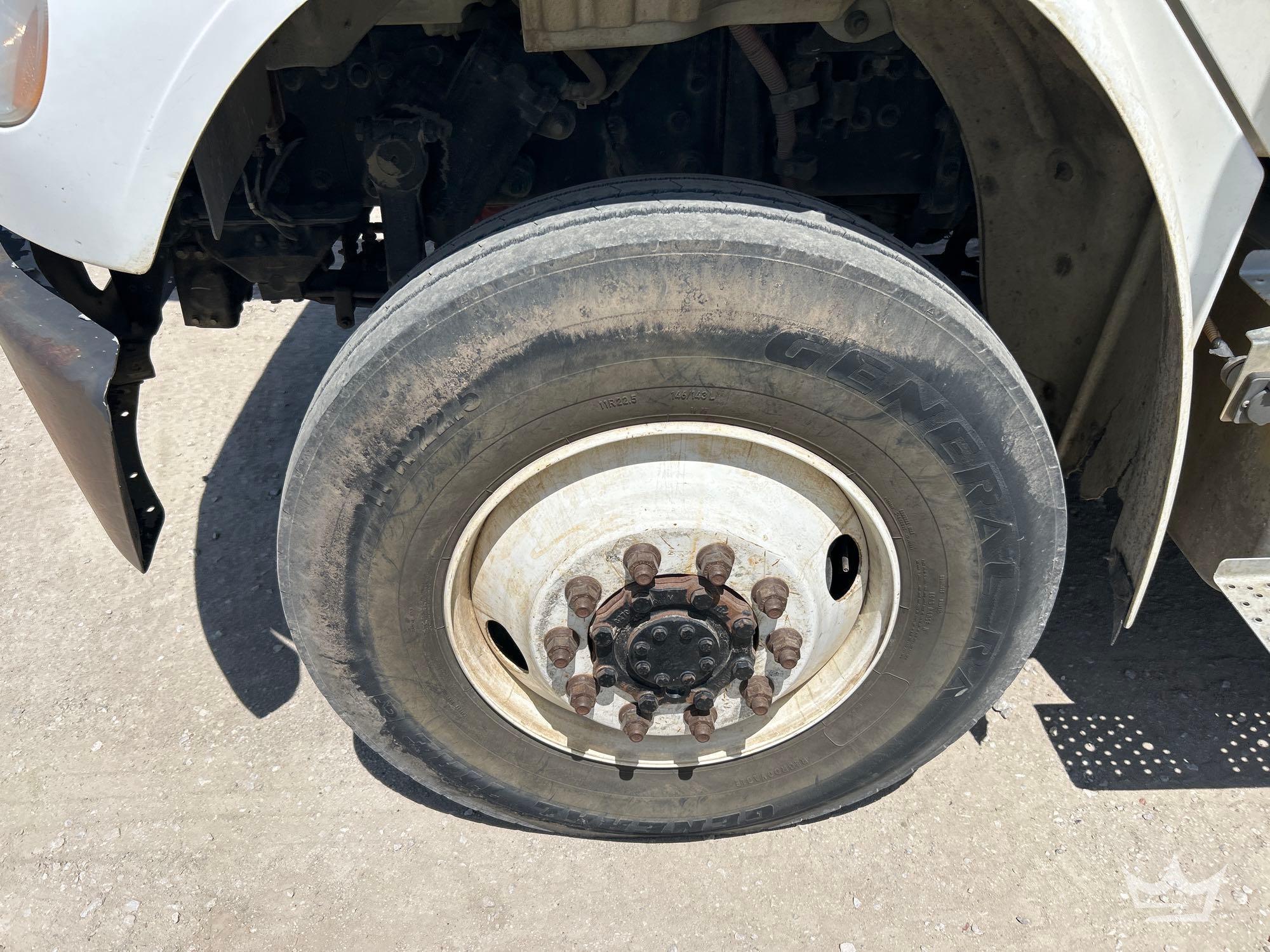 2019 Freightliner M2 106