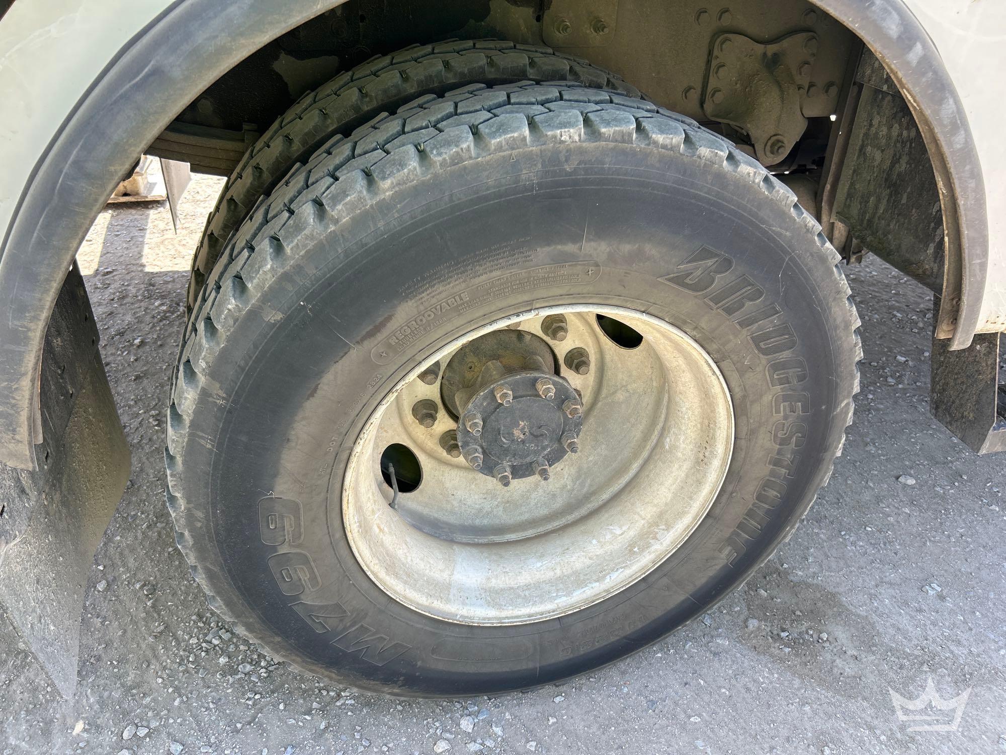 2019 Freightliner M2 106