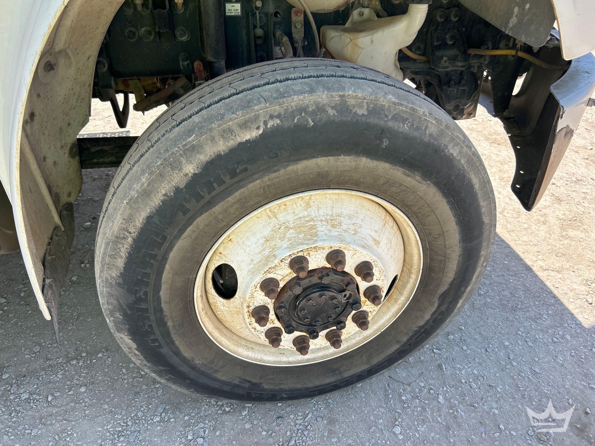 2019 Freightliner M2 106