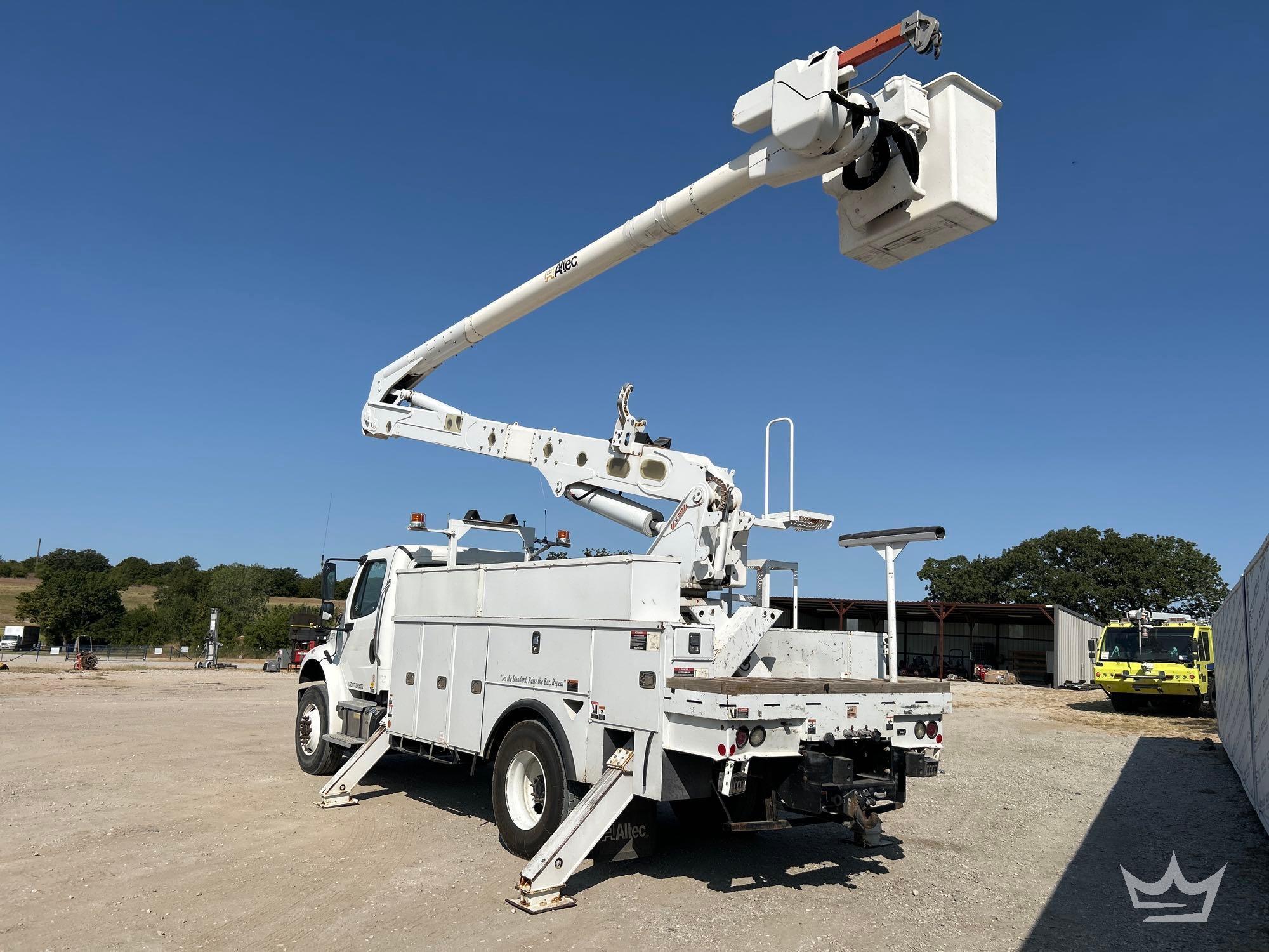 2019 Freightliner M2106