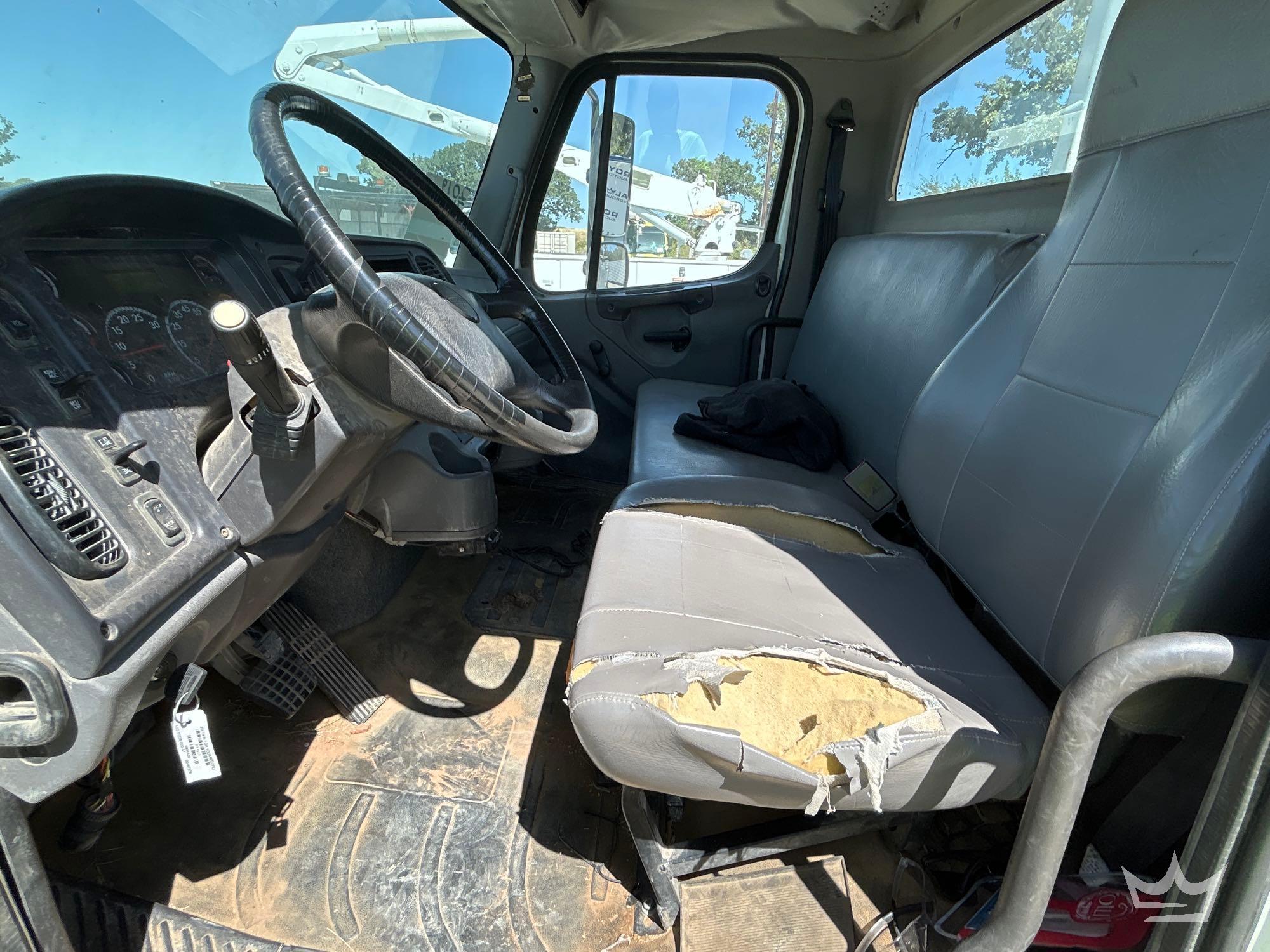2019 Freightliner M2 106