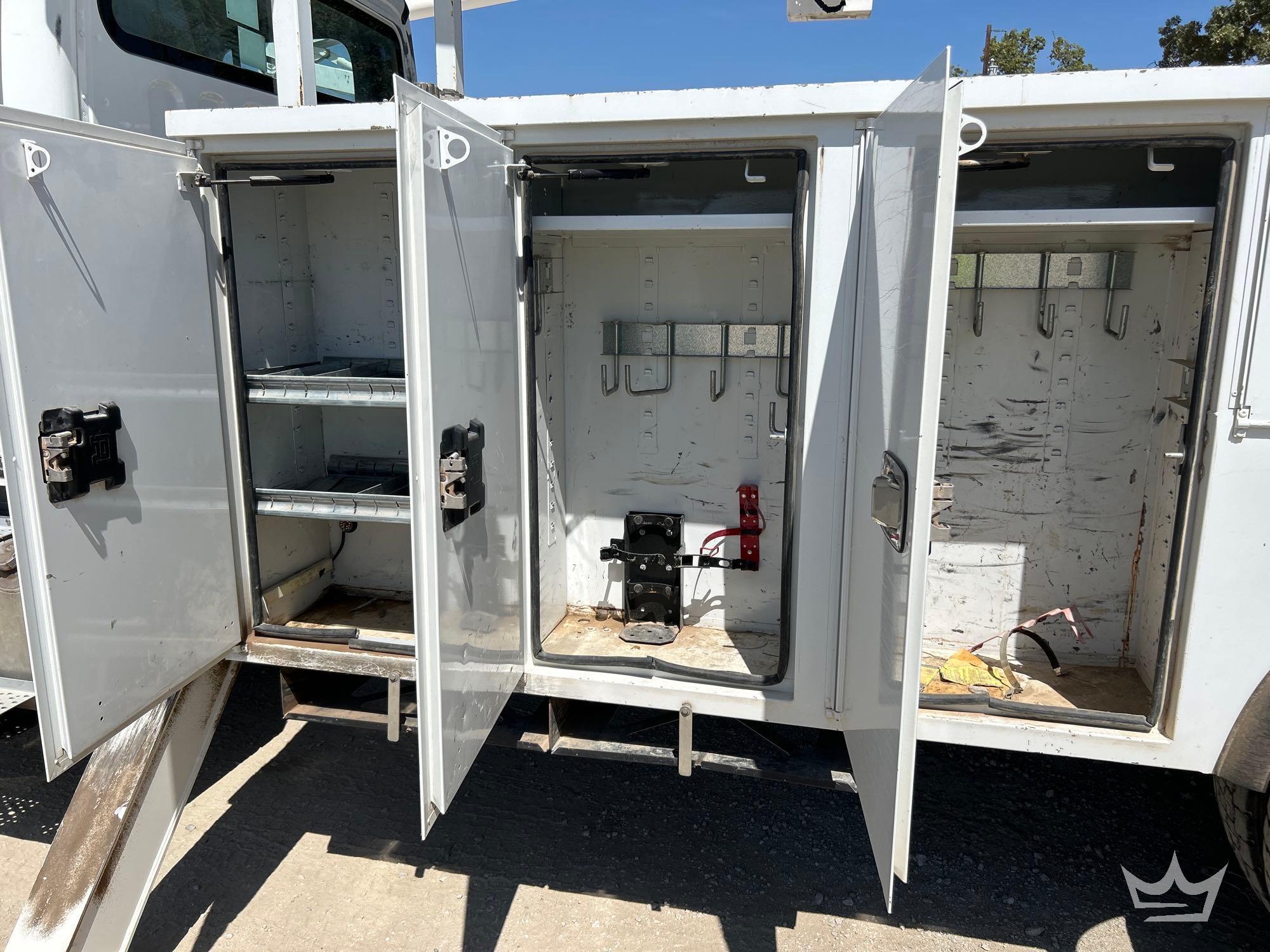 2019 Freightliner M2 106