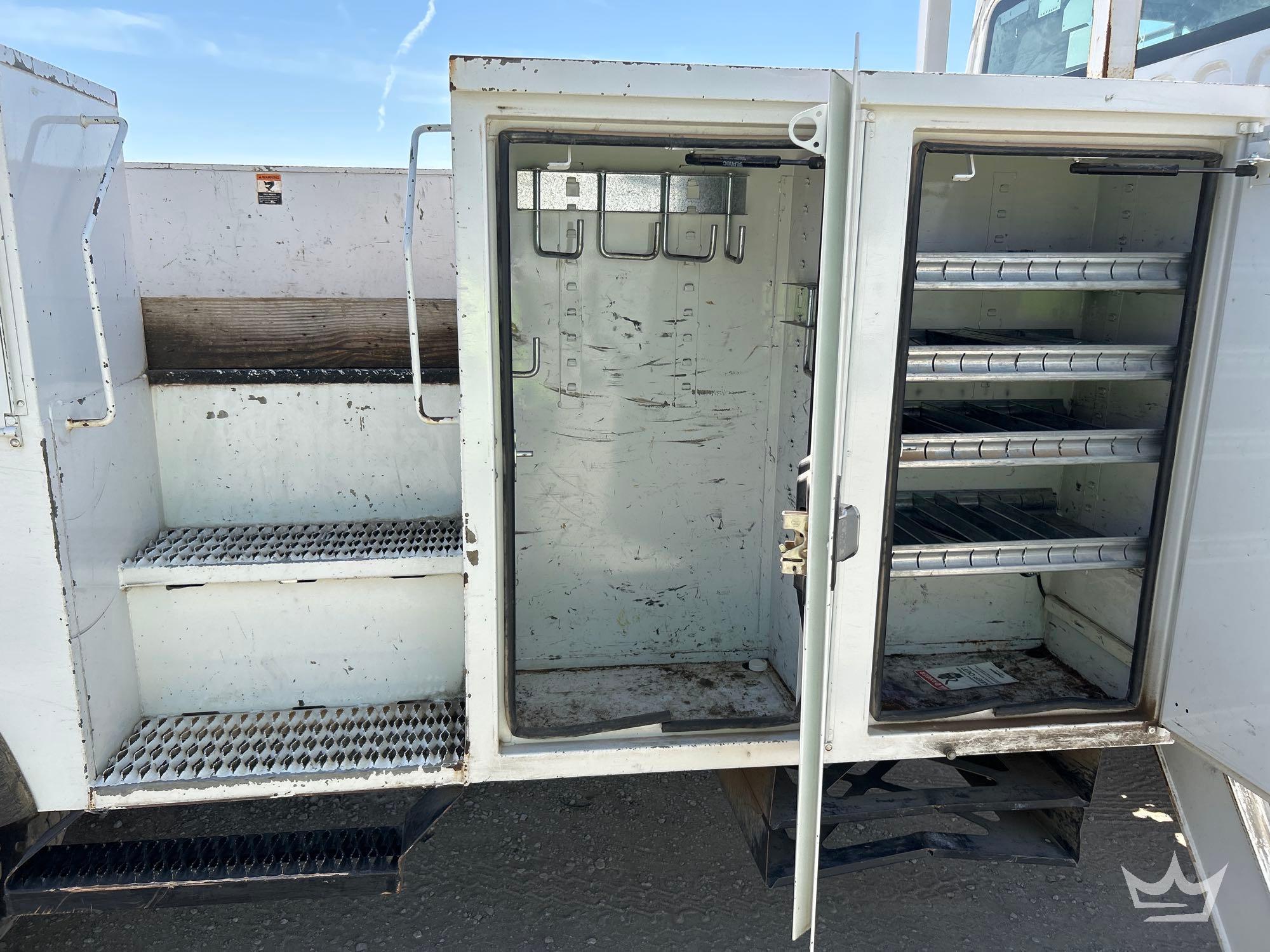 2019 Freightliner M2 106