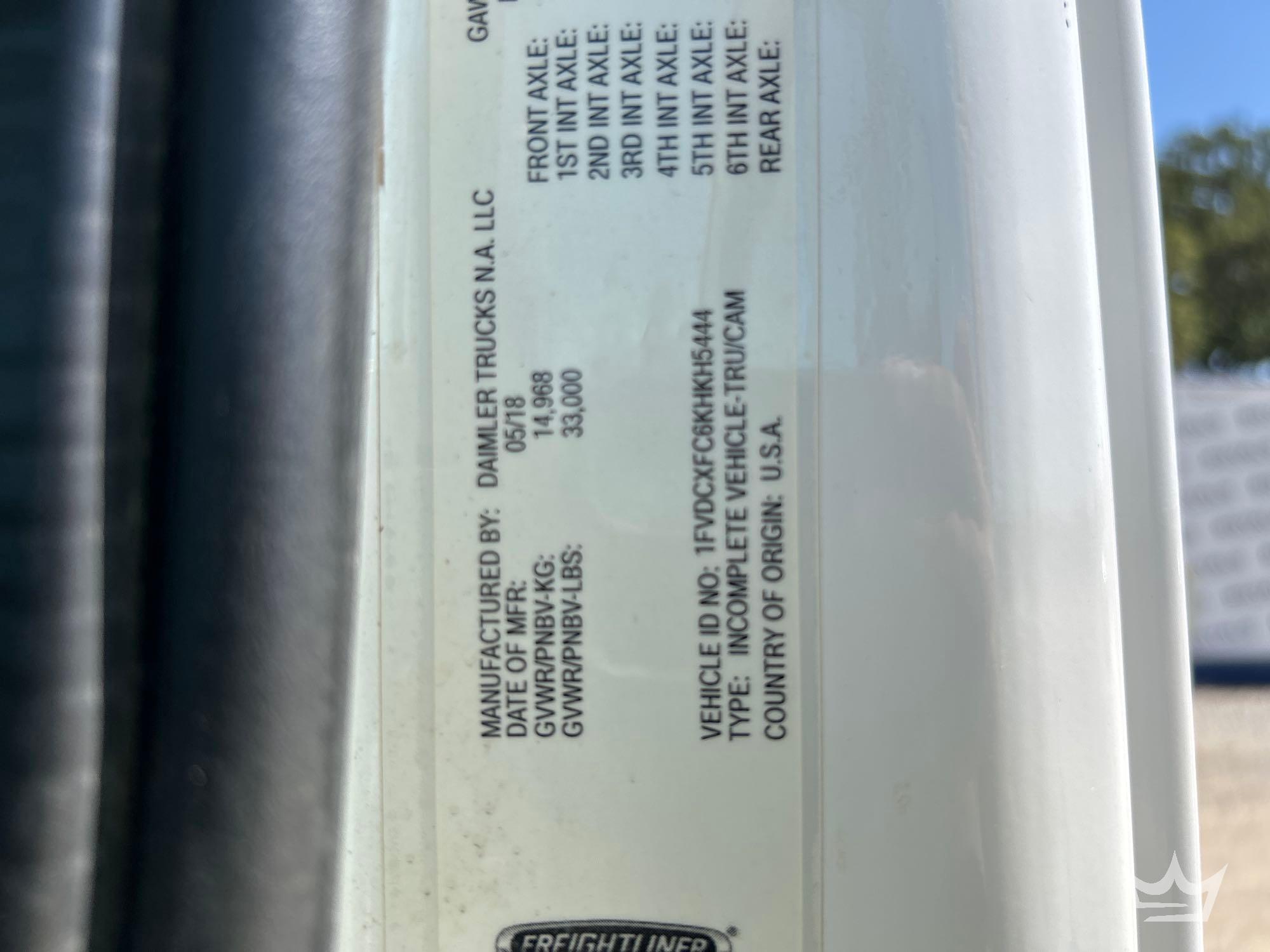 2019 Freightliner M2 106