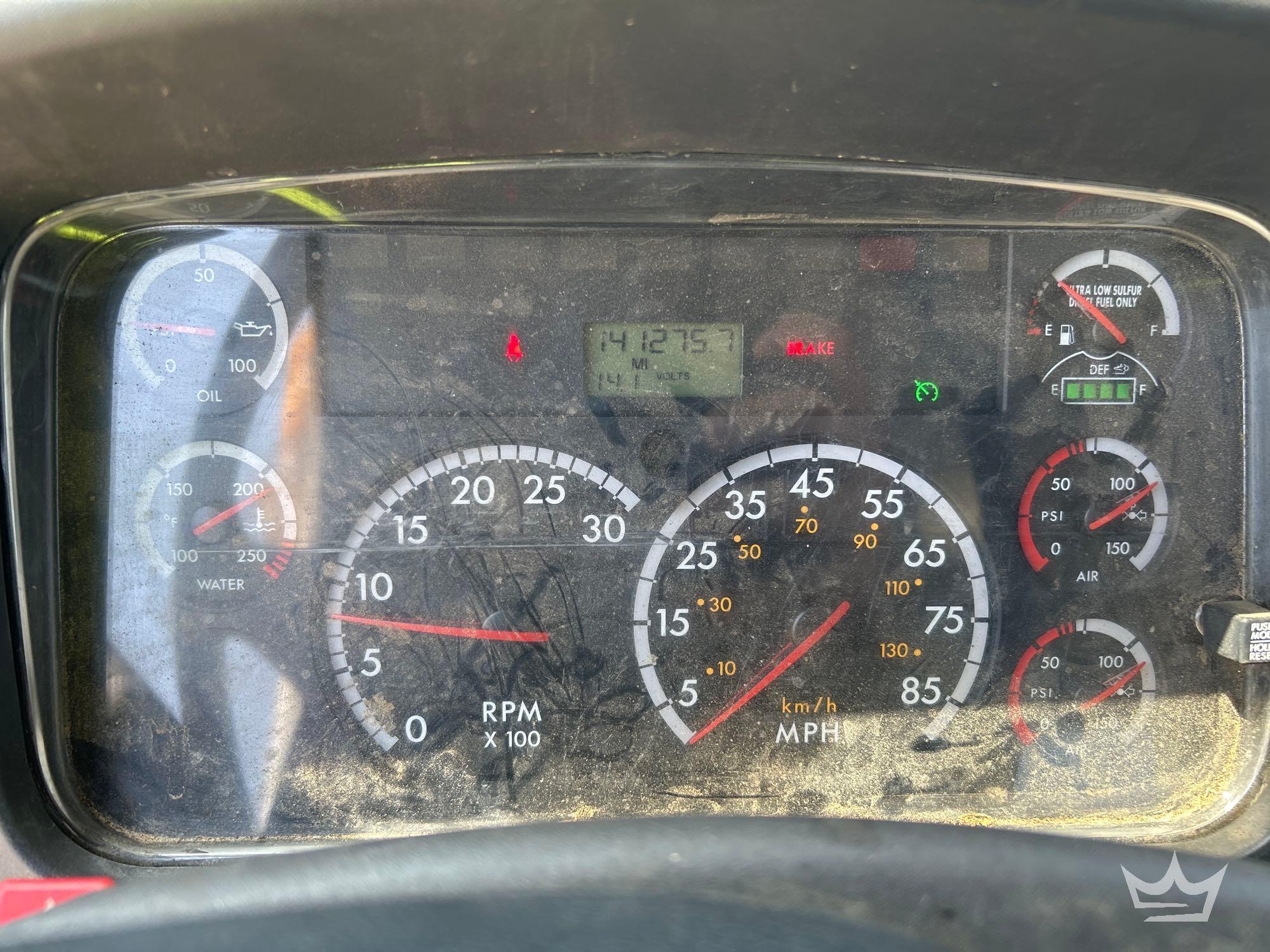 2012 Freightliner M2 106