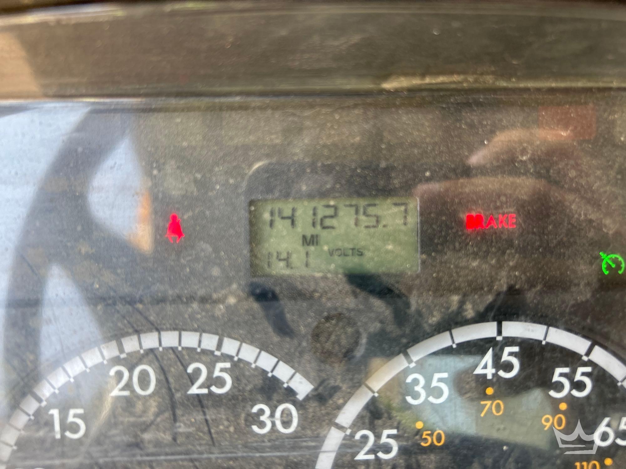 2012 Freightliner M2 106
