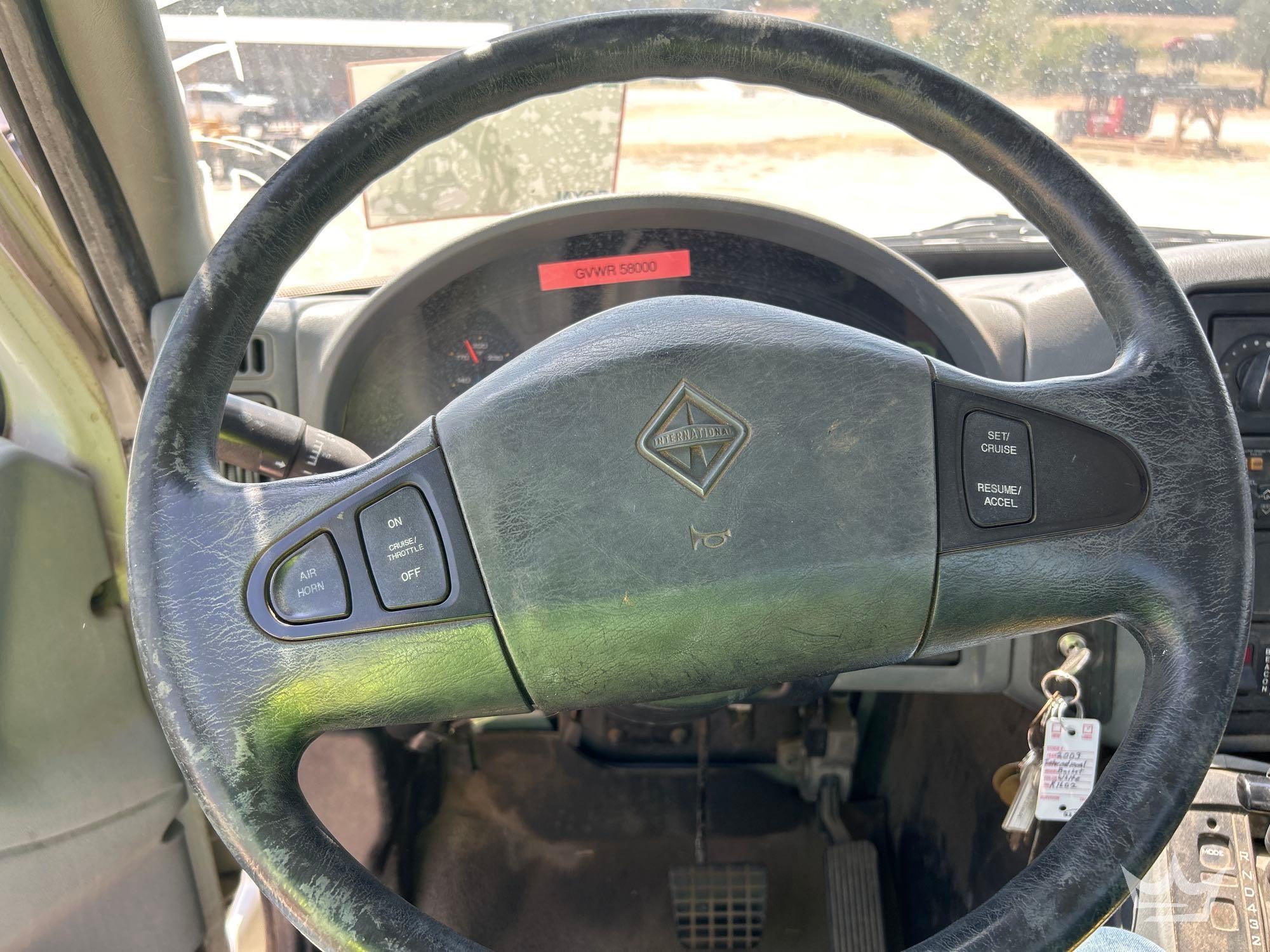 2003 International 7400