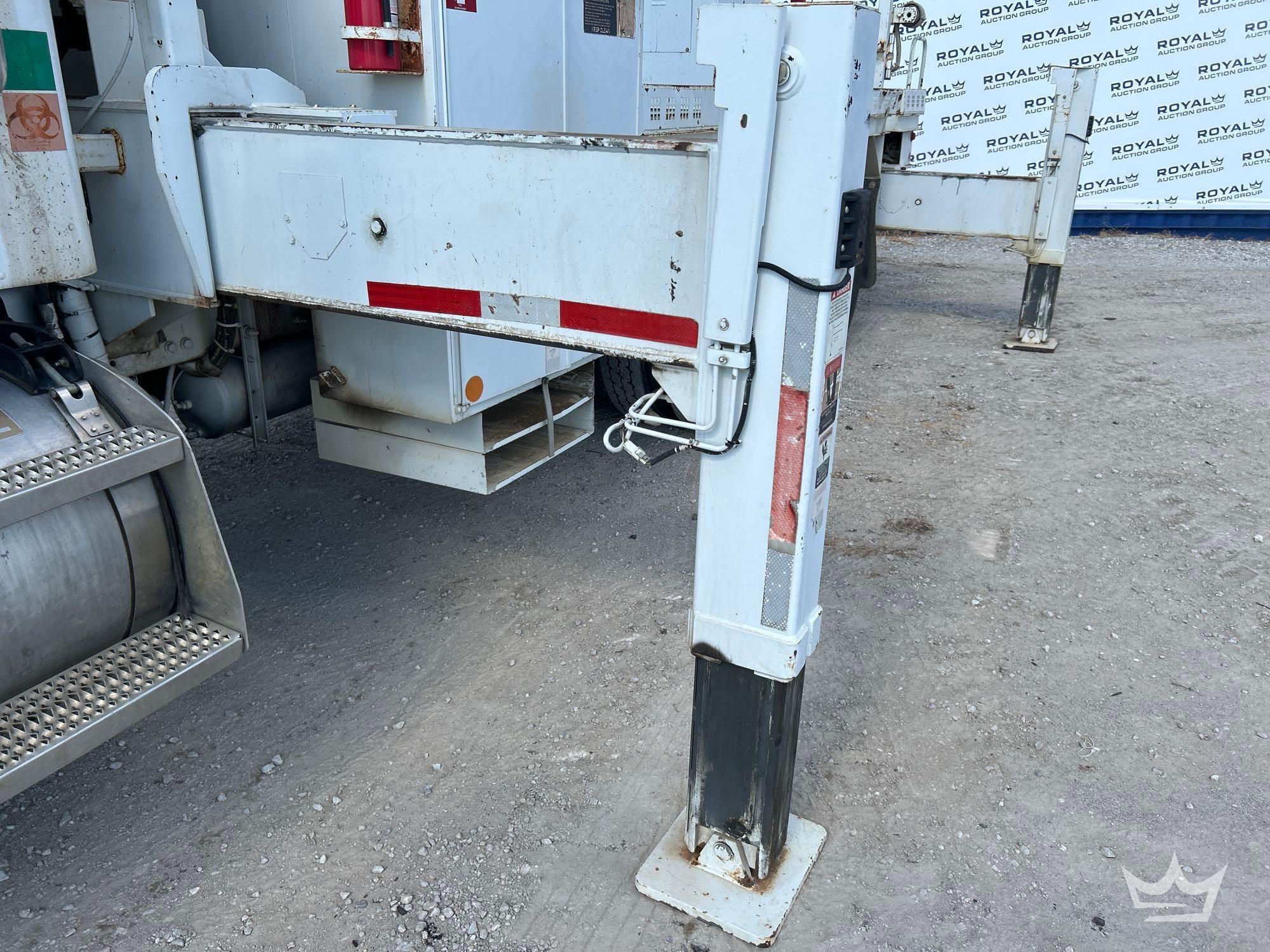 2010 Peterbilt D3050TR
