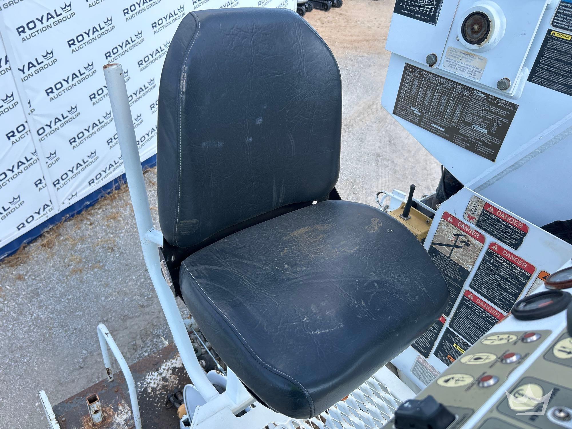 2010 Peterbilt D3050TR