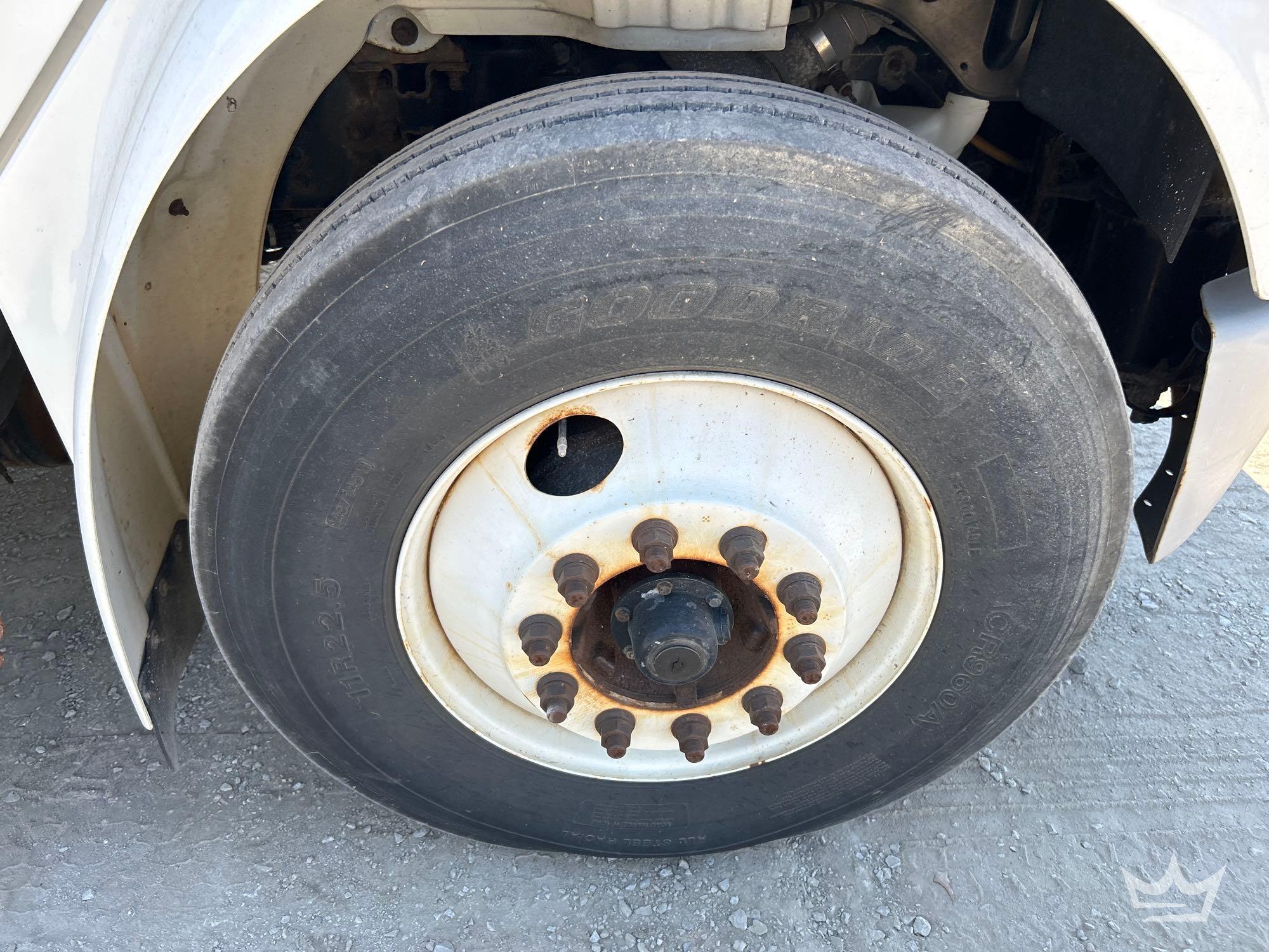 2016 Freightliner M2 106