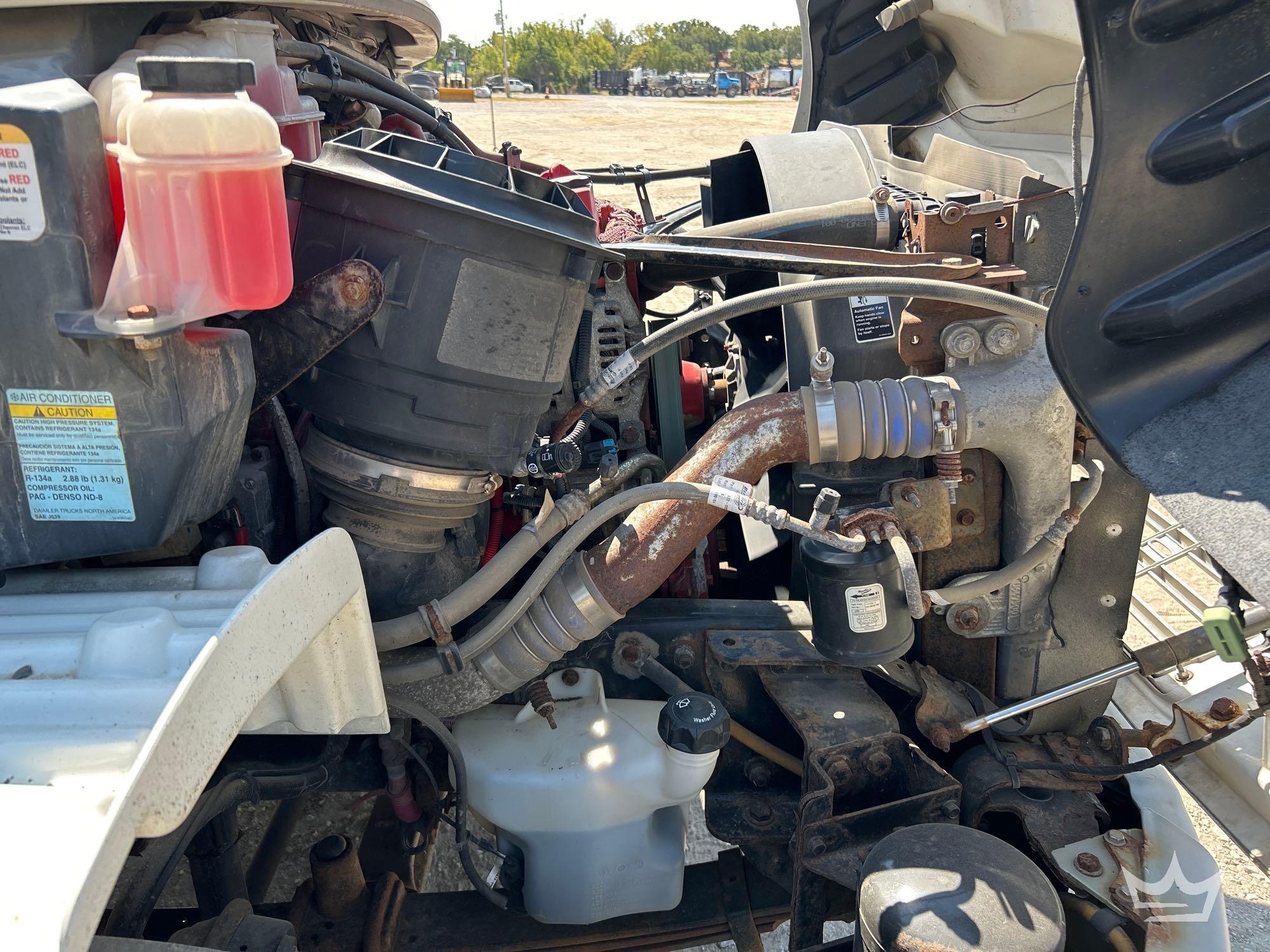 2016 Freightliner M2 106