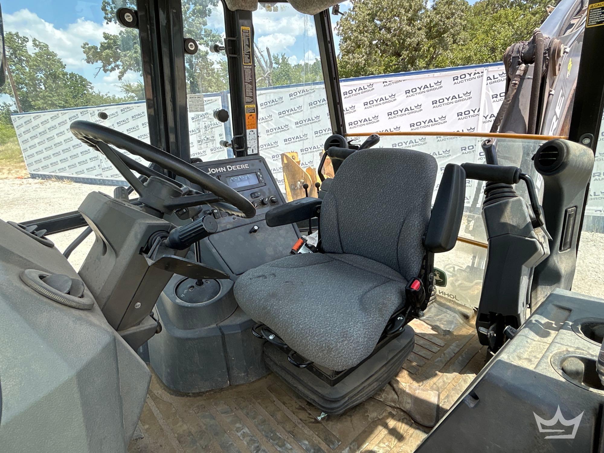 2019 John Deere 410LE