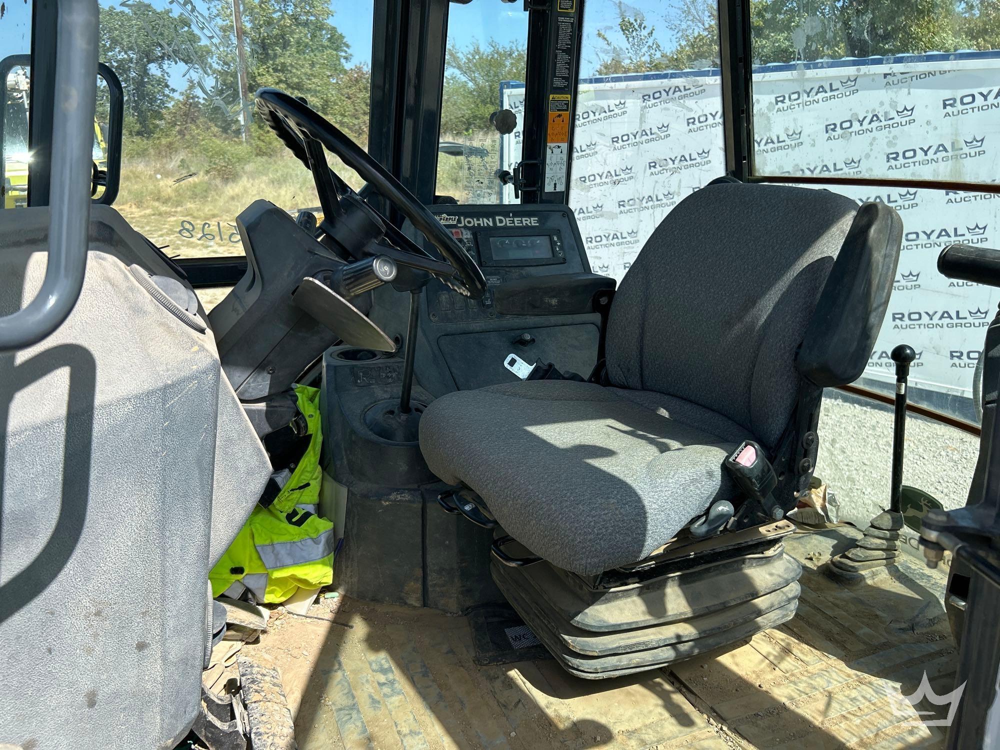 2015 John Deere 410LE