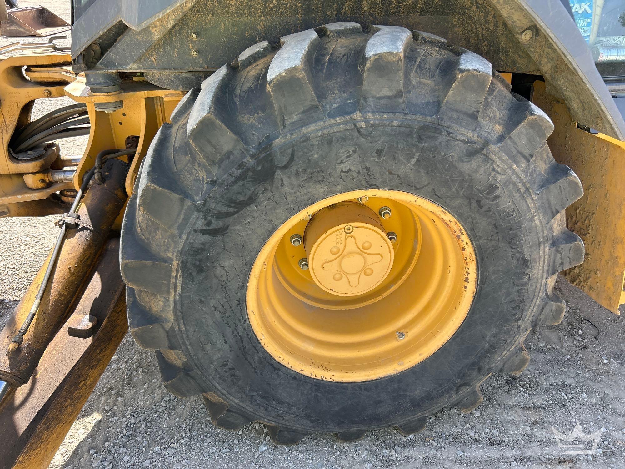 2015 John Deere 410LE