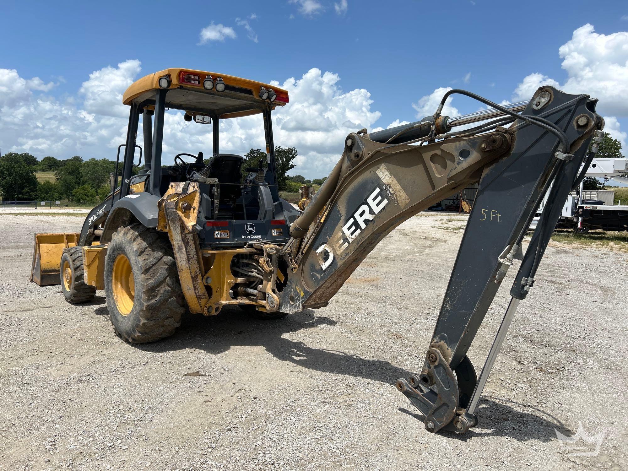 2018 John Deere 310