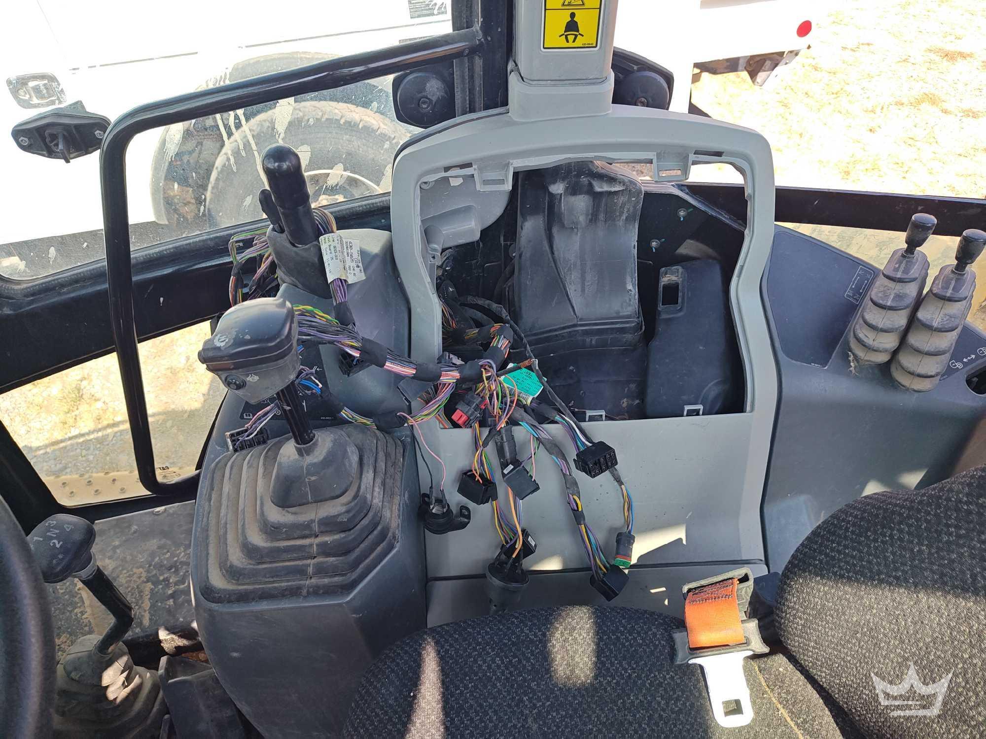 2019 Caterpillar 430F2