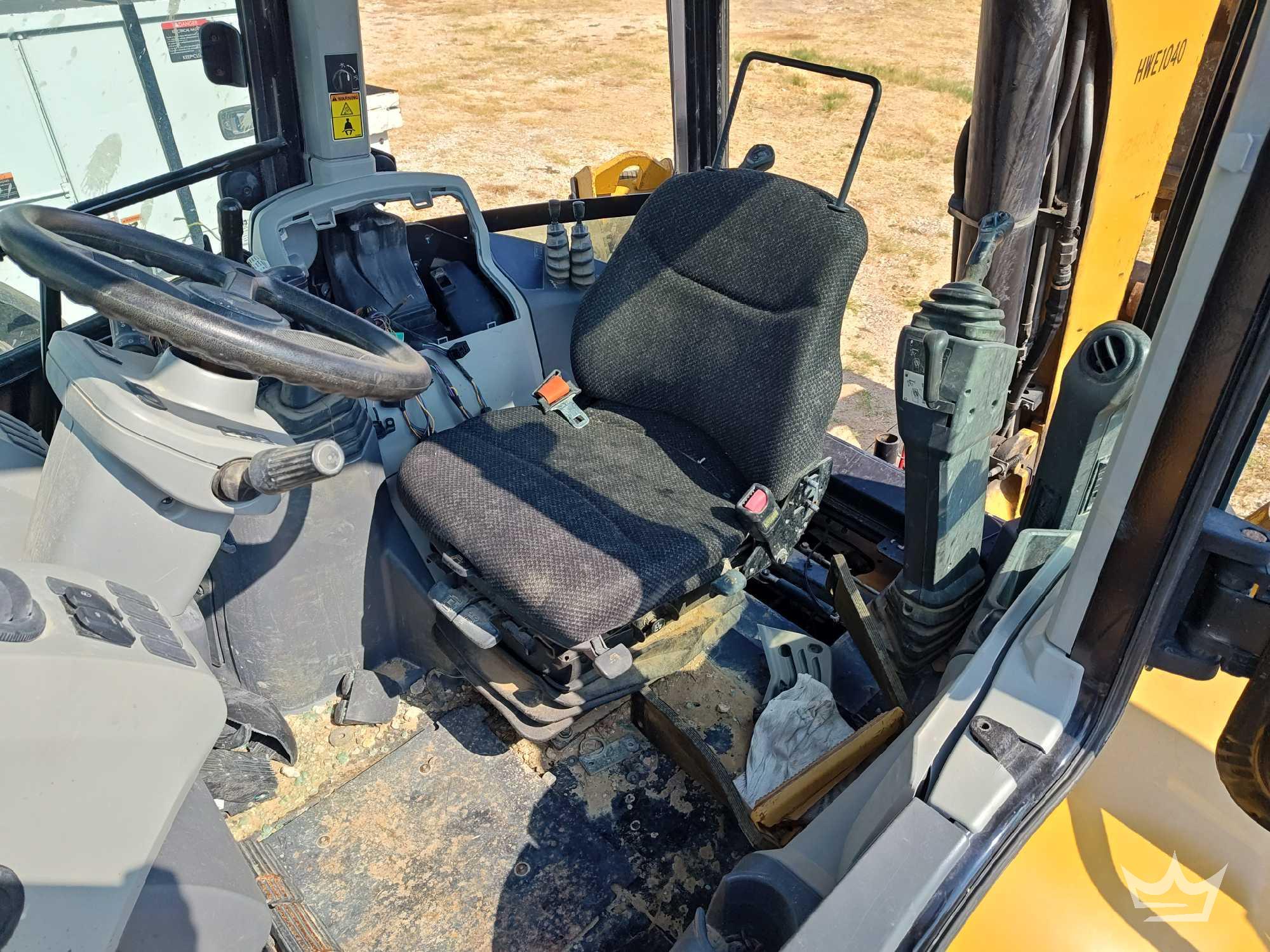 2019 Caterpillar 430F2