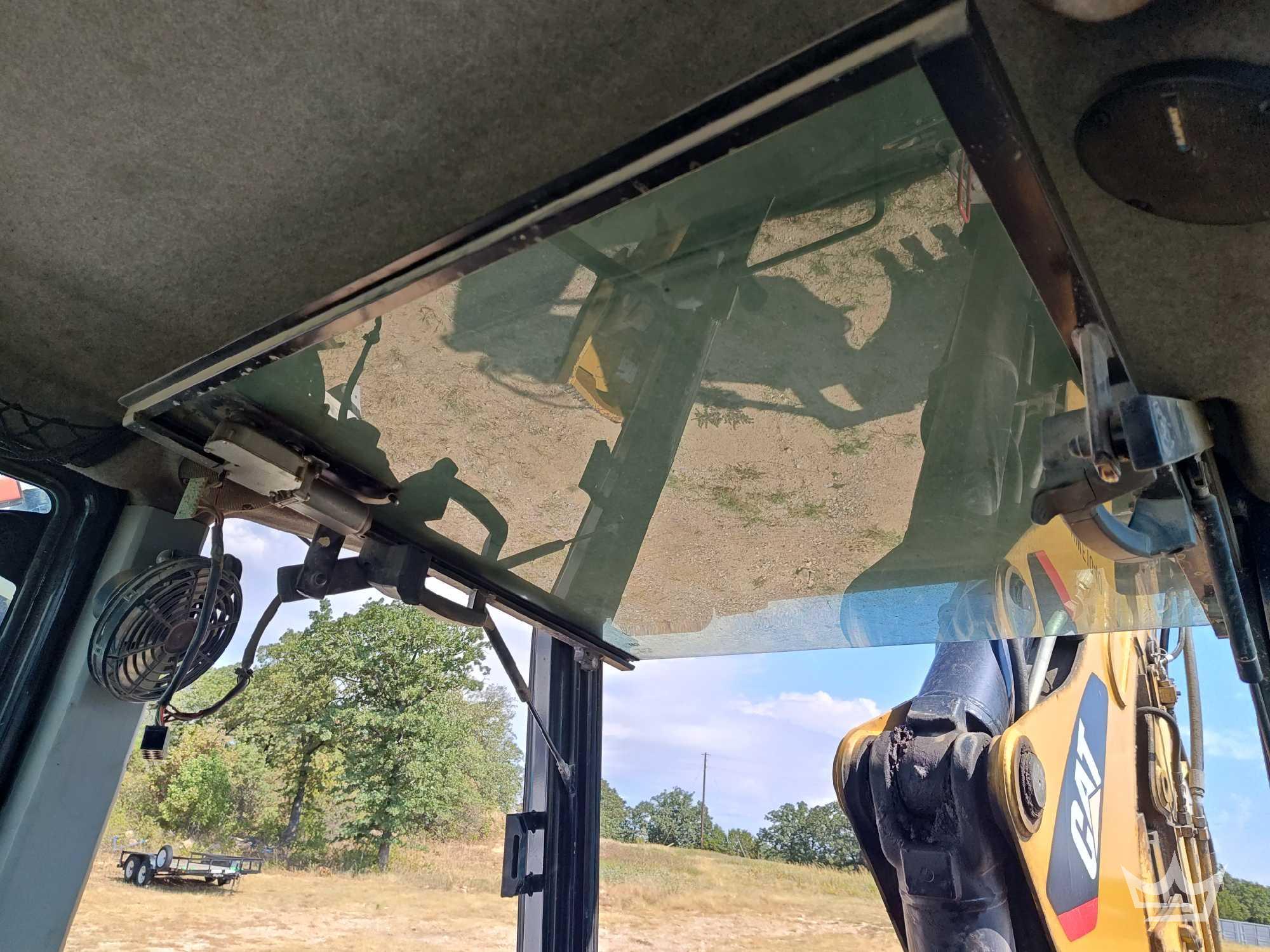 2019 Caterpillar 430F2
