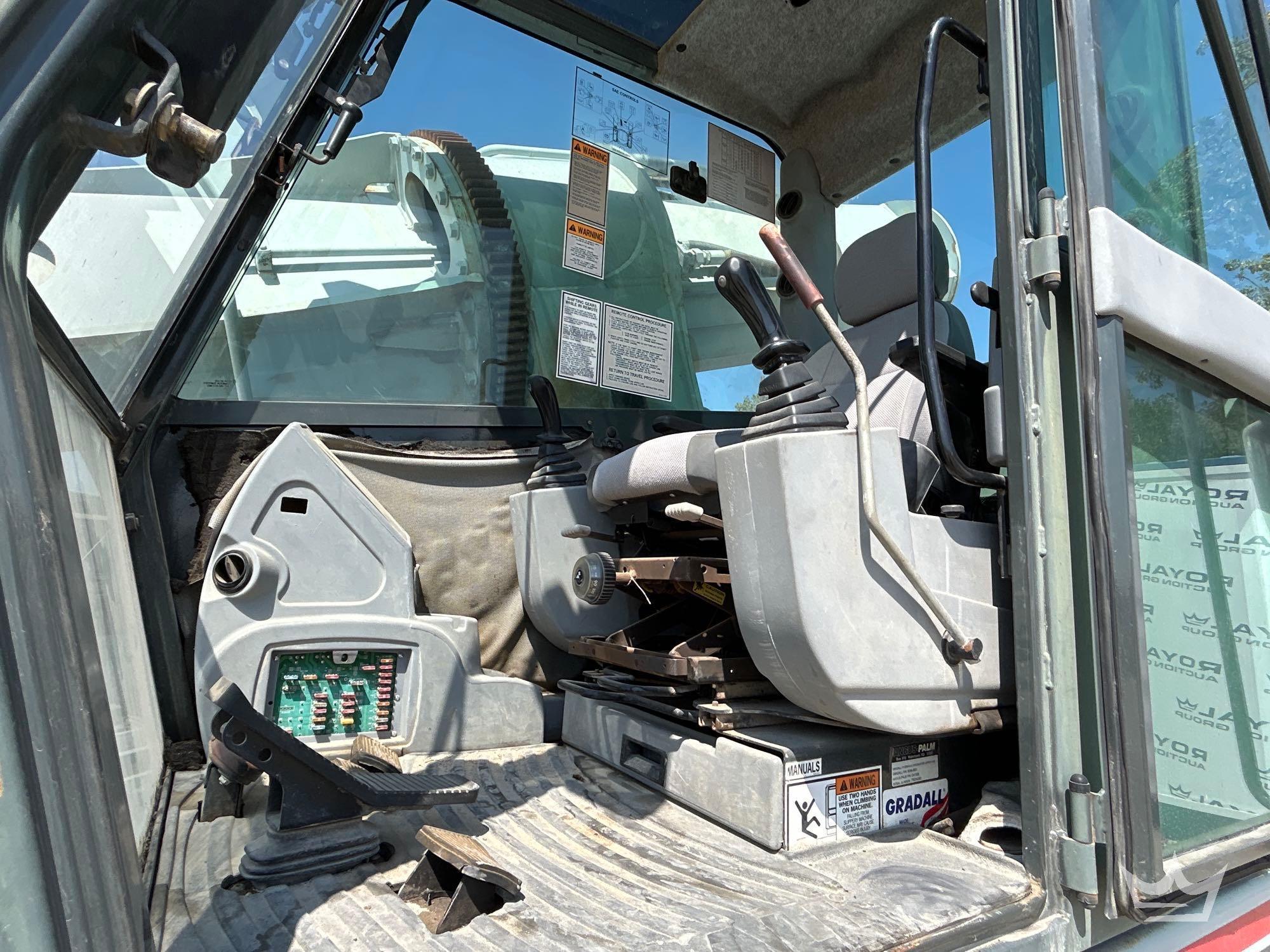 2011 Gradall XL 3100