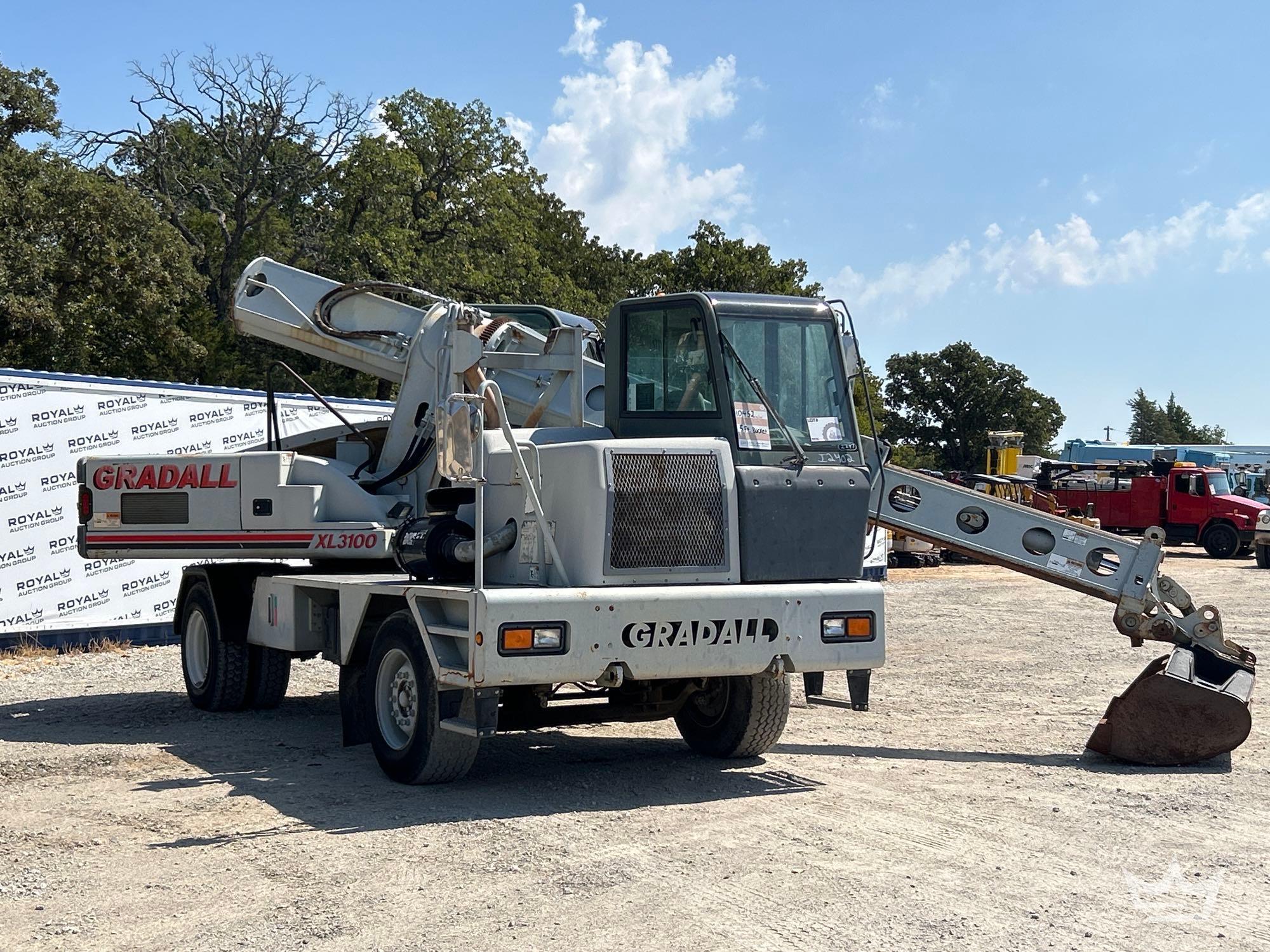 2011 Gradall XL 3100