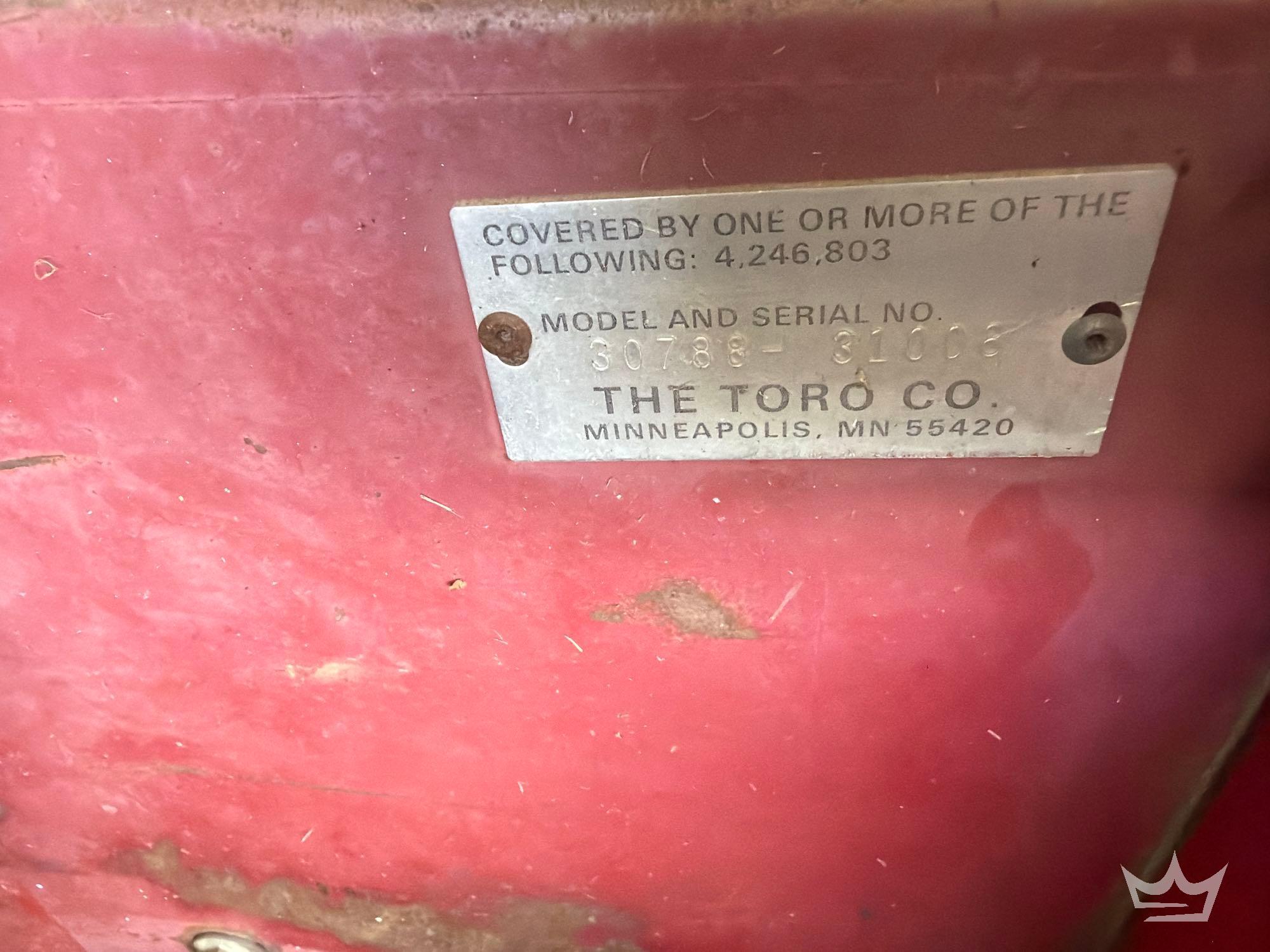 1993 Toro 325D