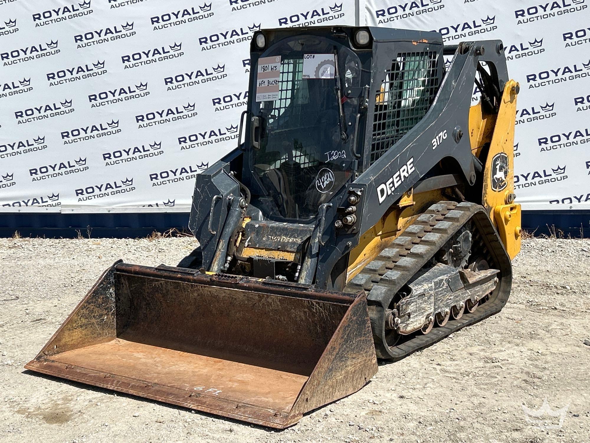 2021 John Deere 317G