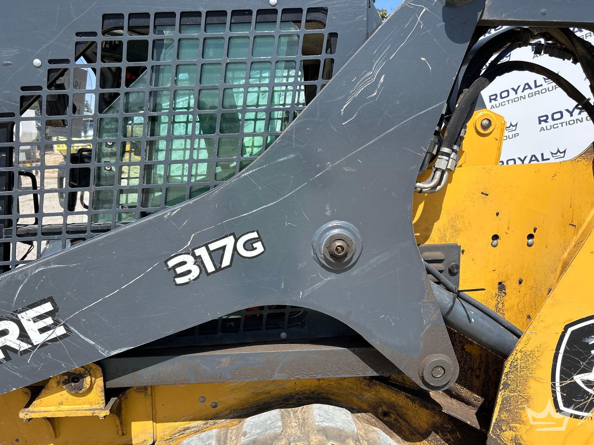 2021 John Deere 317G