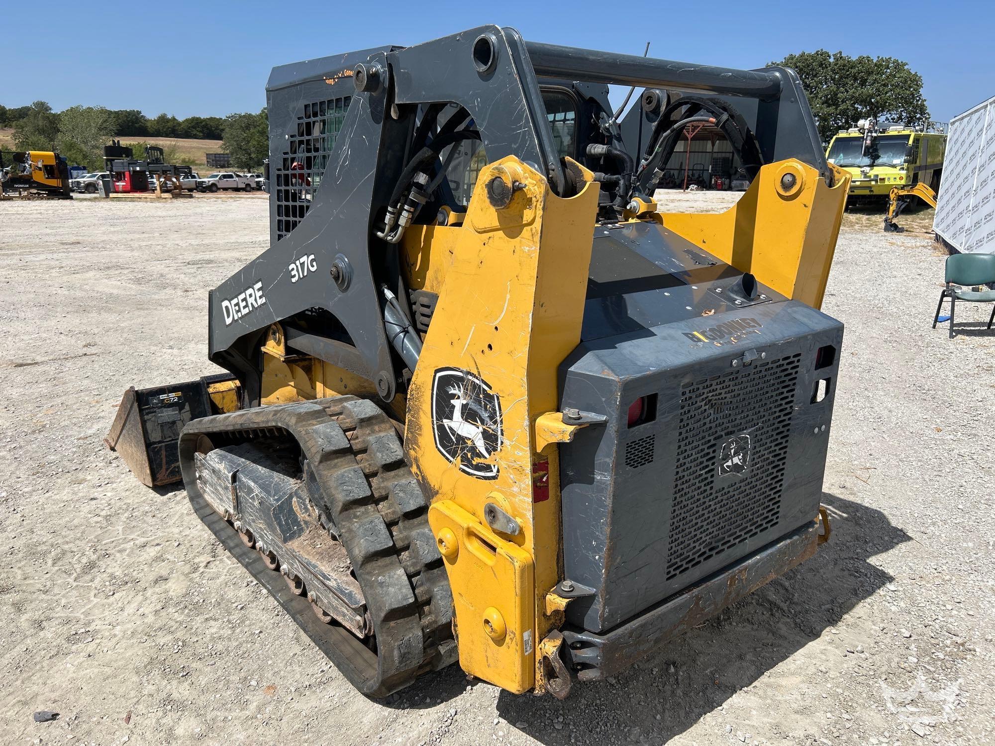 2021 John Deere 317G