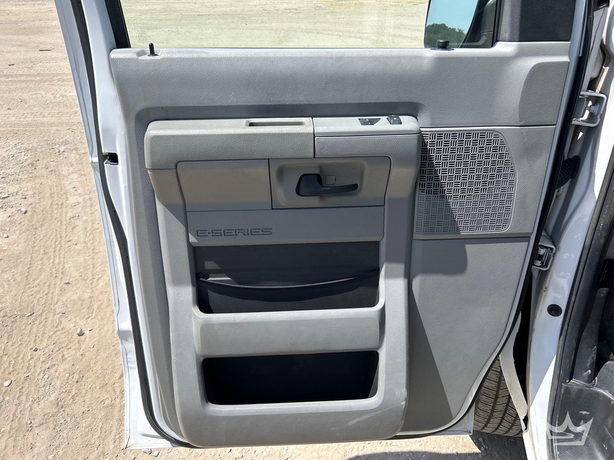 2014 Ford E350