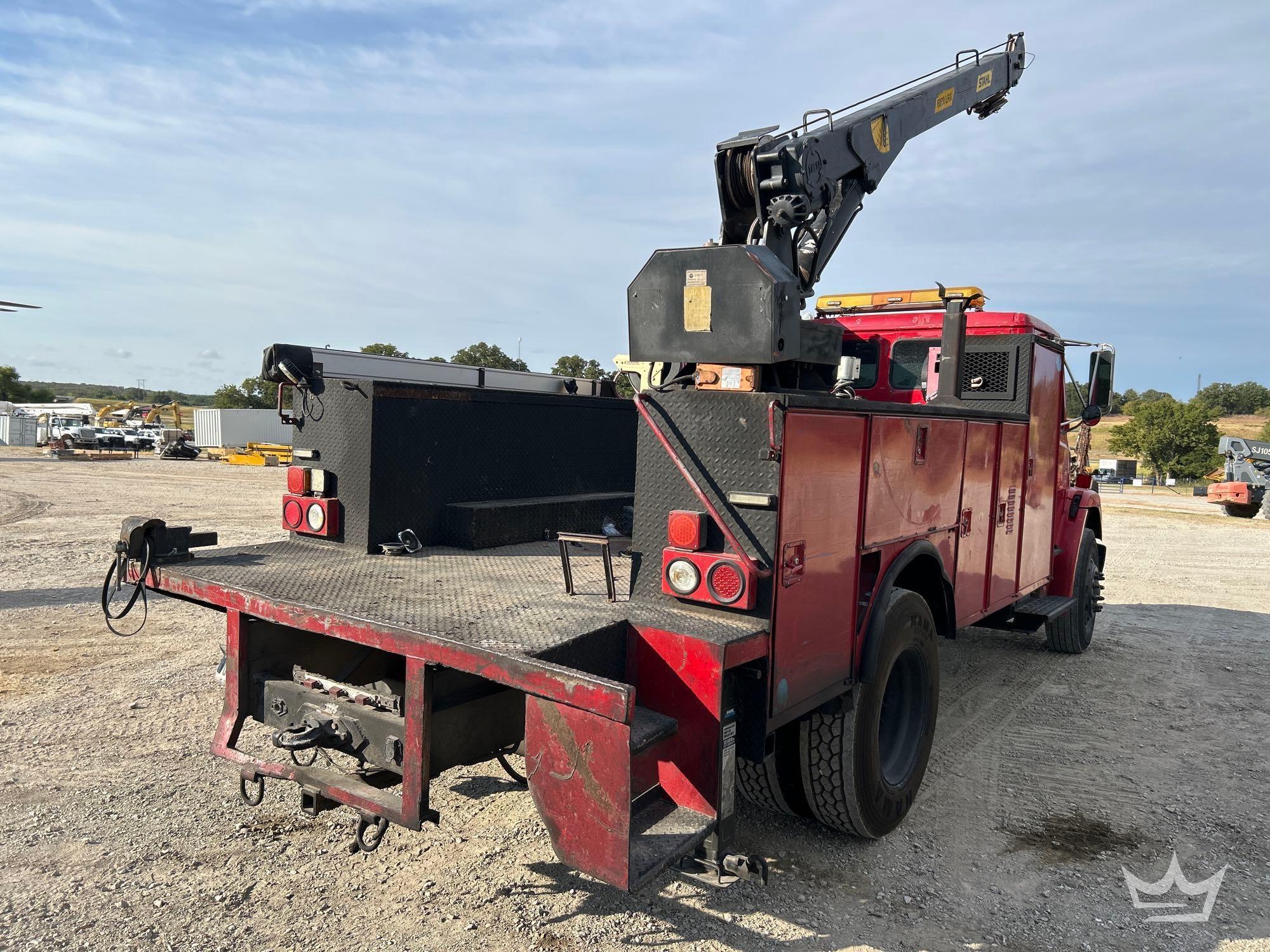 2000 Freightliner FL70