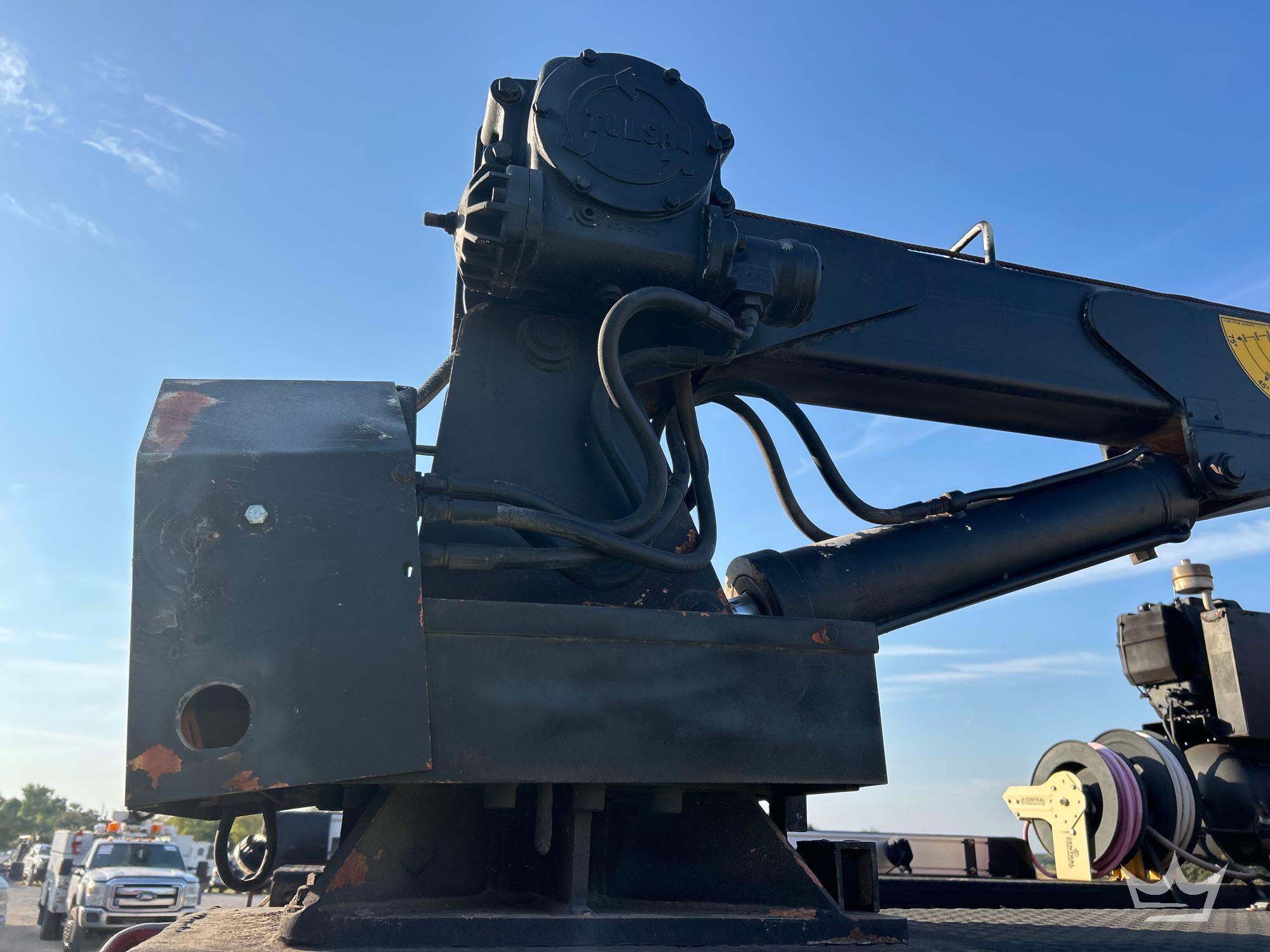 2000 Freightliner FL70