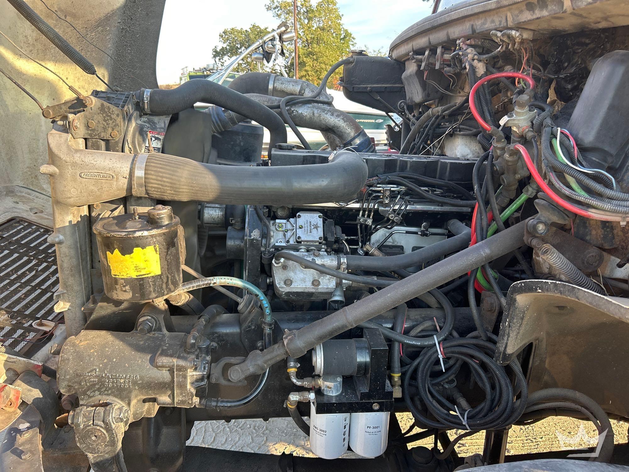 2000 Freightliner FL70