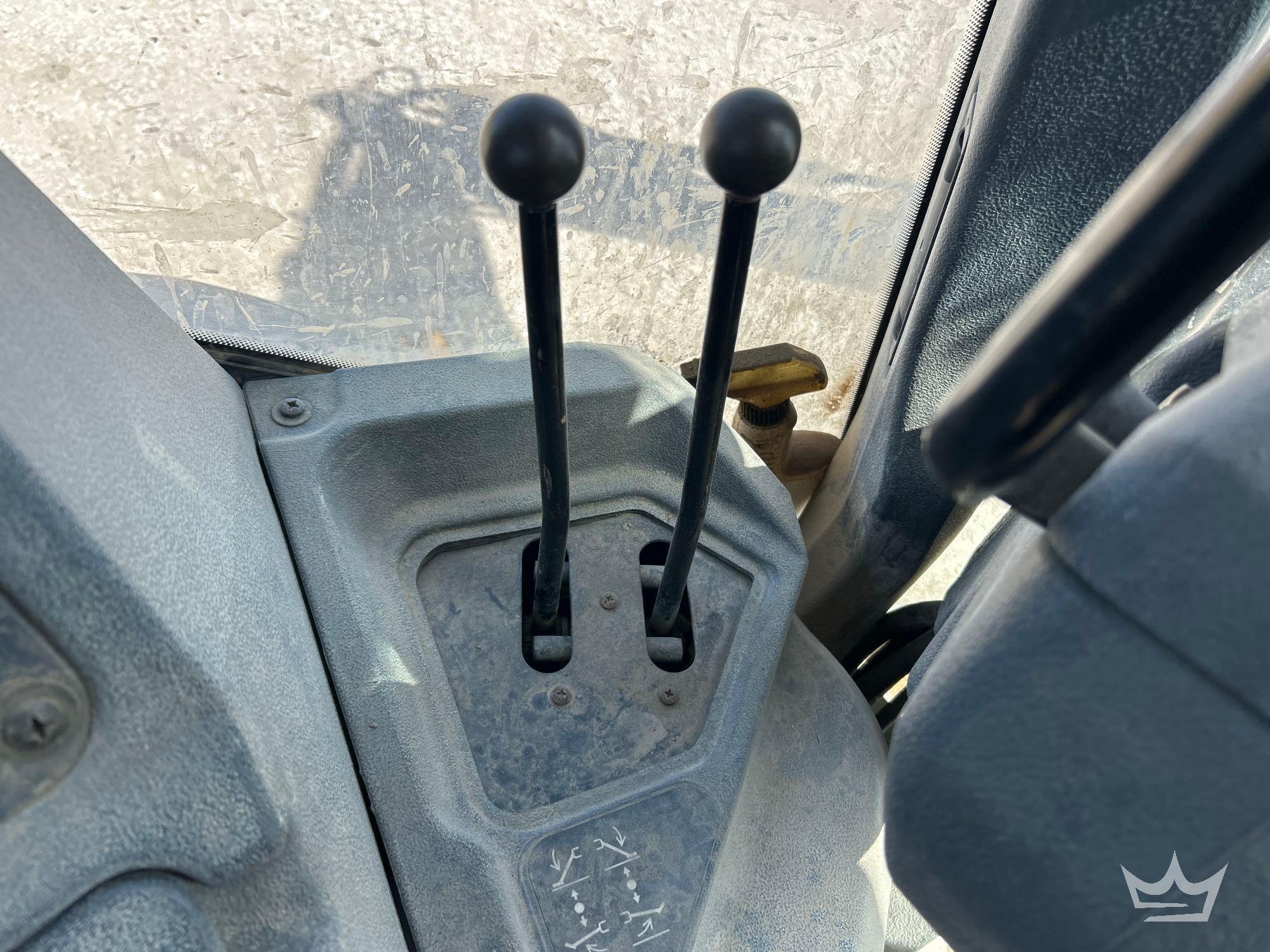 2015 John Deere 410LE