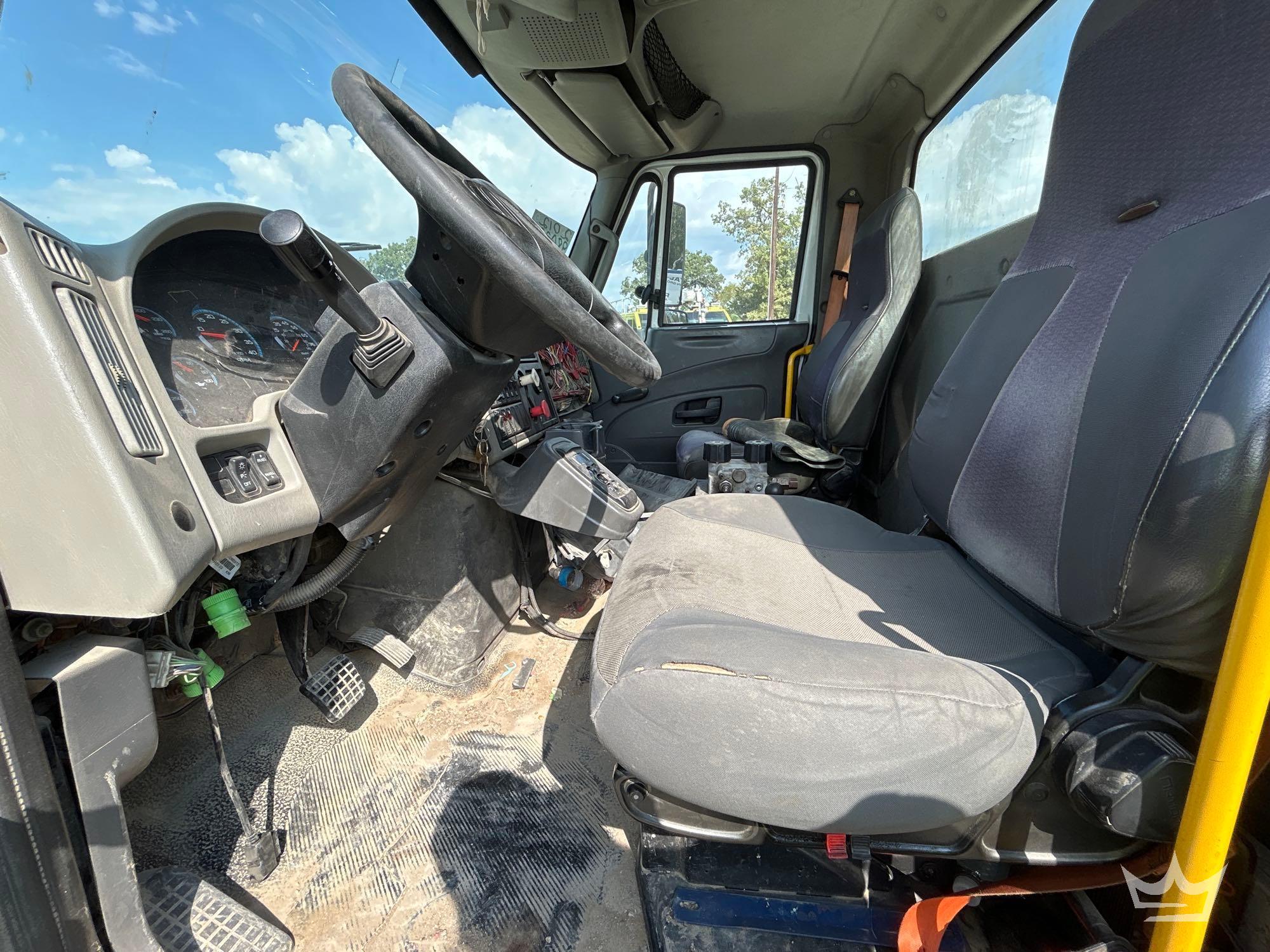 2012 International 7500 WORKSTAR